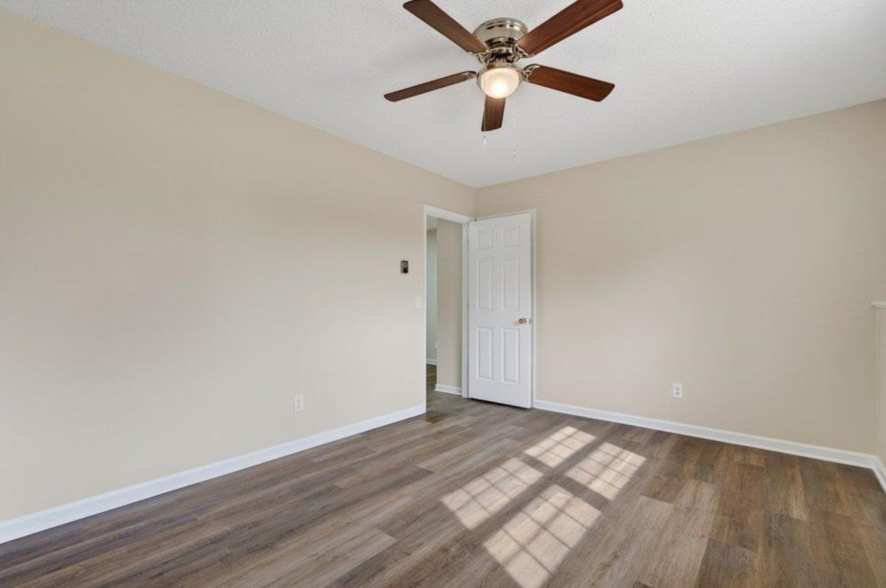934 NORTHFIELD CT, HARRISONBURG, Virginia 22802, 4 Bedrooms Bedrooms, ,3 BathroomsBathrooms,Residential,934 NORTHFIELD CT,680639 MLS # 680639 934 NORTHFIELD CT, HARRISONBURG, Virginia 22802, 4 Bedrooms Bedrooms, ,3 BathroomsBathrooms,Residential,934 NORTHFIELD CT,680639 MLS # 680639