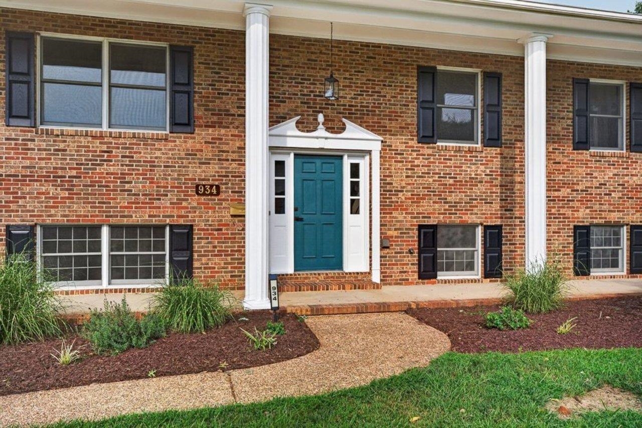 934 NORTHFIELD CT, HARRISONBURG, Virginia 22802, 4 Bedrooms Bedrooms, ,3 BathroomsBathrooms,Residential,934 NORTHFIELD CT,680639 MLS # 680639 934 NORTHFIELD CT, HARRISONBURG, Virginia 22802, 4 Bedrooms Bedrooms, ,3 BathroomsBathrooms,Residential,934 NORTHFIELD CT,680639 MLS # 680639