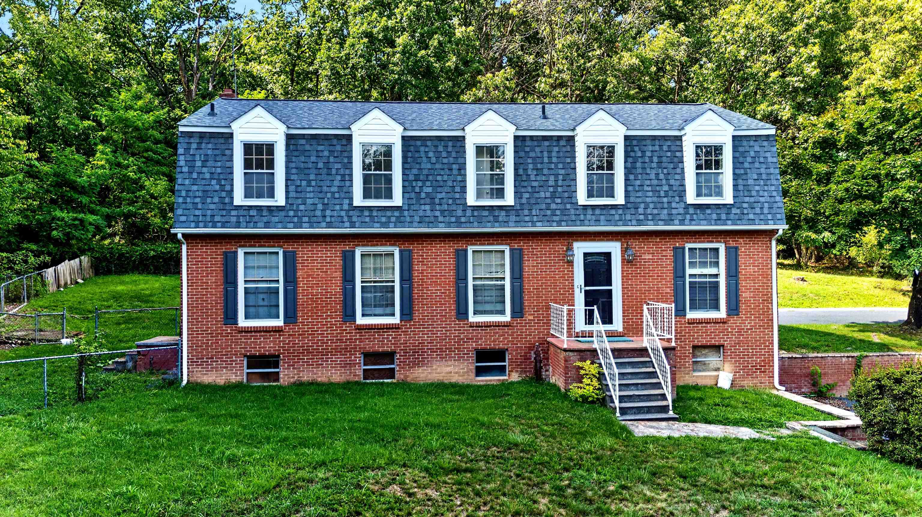 2755 LEE JACKSON HWY, STAUNTON, Virginia 24401, 4 Bedrooms Bedrooms, ,3 BathroomsBathrooms,Residential,2755 LEE JACKSON HWY,680641 MLS # 680641
