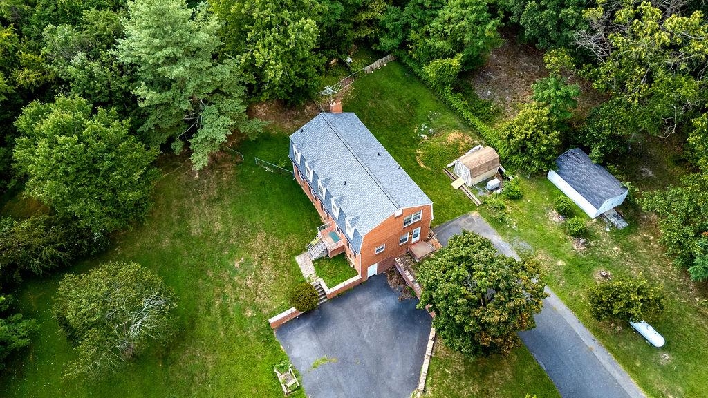 2755 LEE JACKSON HWY, STAUNTON, Virginia 24401, 4 Bedrooms Bedrooms, ,3 BathroomsBathrooms,Residential,2755 LEE JACKSON HWY,680641 MLS # 680641