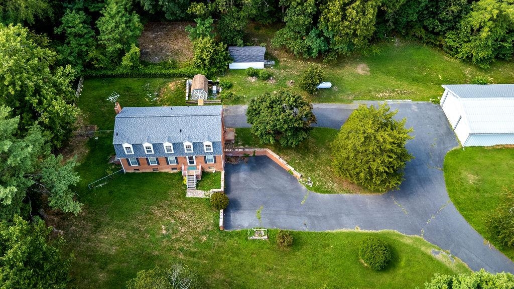 2755 LEE JACKSON HWY, STAUNTON, Virginia 24401, 4 Bedrooms Bedrooms, ,3 BathroomsBathrooms,Residential,2755 LEE JACKSON HWY,680641 MLS # 680641
