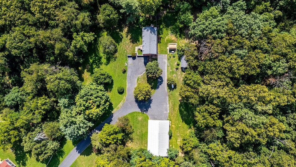 2755 LEE JACKSON HWY, STAUNTON, Virginia 24401, 4 Bedrooms Bedrooms, ,3 BathroomsBathrooms,Residential,2755 LEE JACKSON HWY,680641 MLS # 680641