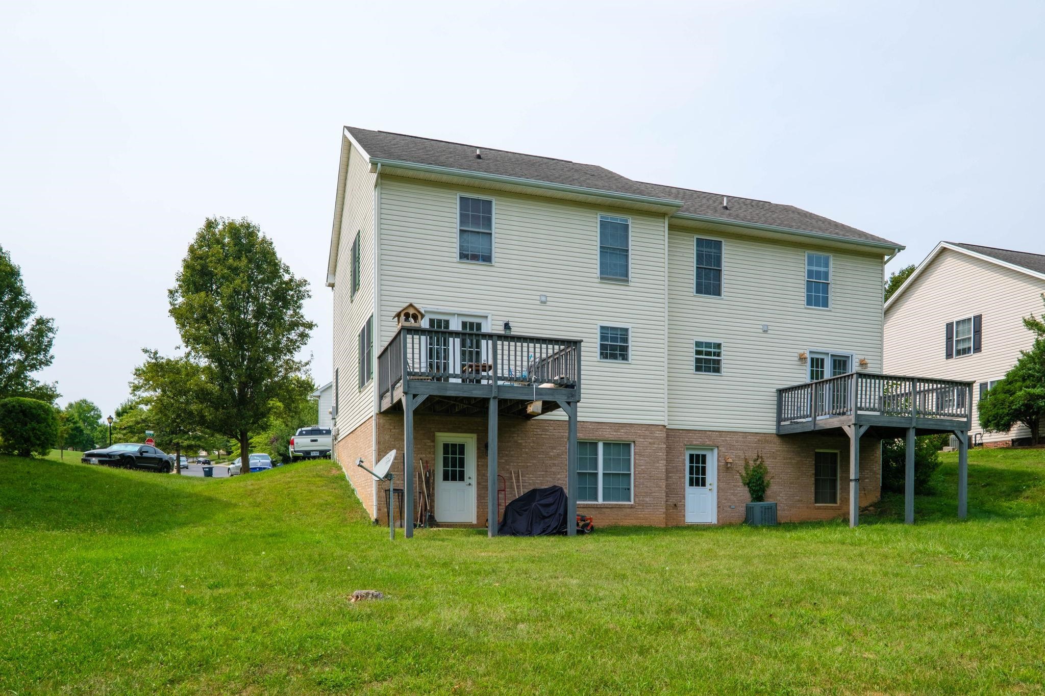 2858 PRAIRIE LN, HARRISONBURG, Virginia 22801, 3 Bedrooms Bedrooms, ,2 BathroomsBathrooms,Residential,2858 PRAIRIE LN,680644 MLS # 680644 2858 PRAIRIE LN, HARRISONBURG, Virginia 22801, 3 Bedrooms Bedrooms, ,2 BathroomsBathrooms,Residential,2858 PRAIRIE LN,680644 MLS # 680644