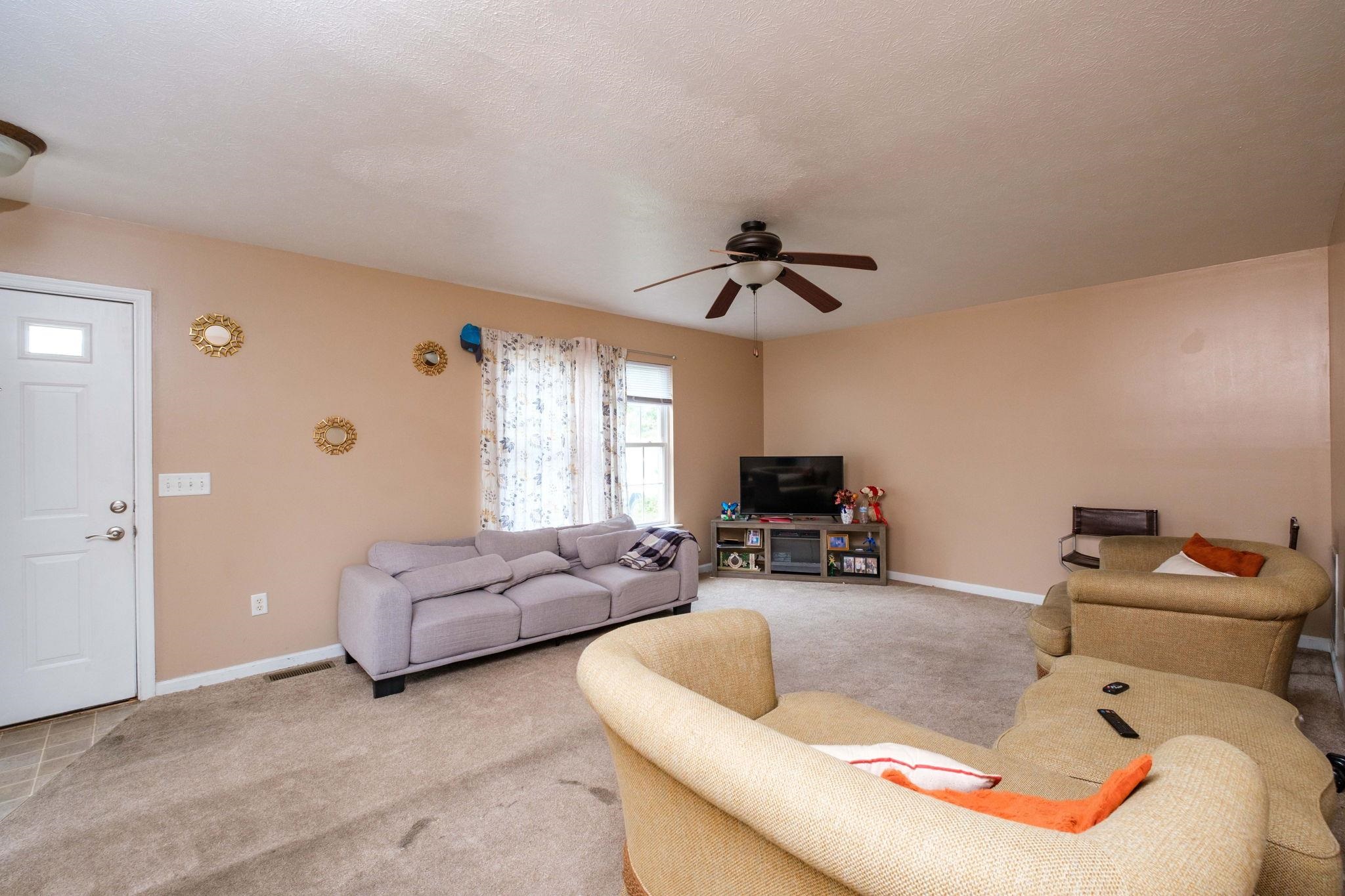 2858 PRAIRIE LN, HARRISONBURG, Virginia 22801, 3 Bedrooms Bedrooms, ,2 BathroomsBathrooms,Residential,2858 PRAIRIE LN,680644 MLS # 680644 2858 PRAIRIE LN, HARRISONBURG, Virginia 22801, 3 Bedrooms Bedrooms, ,2 BathroomsBathrooms,Residential,2858 PRAIRIE LN,680644 MLS # 680644