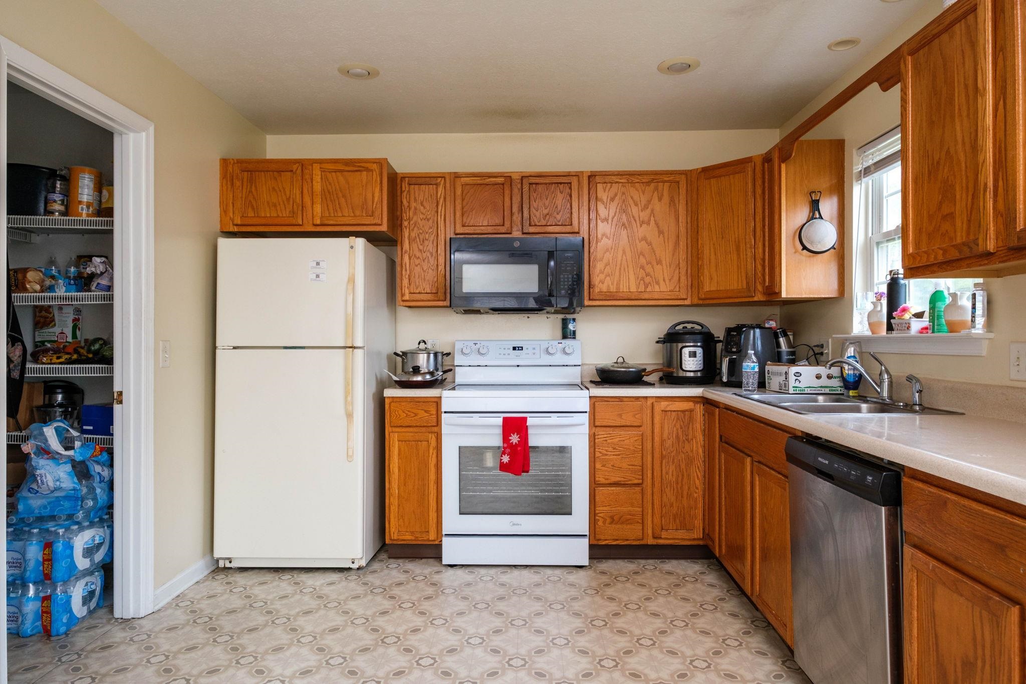 2858 PRAIRIE LN, HARRISONBURG, Virginia 22801, 3 Bedrooms Bedrooms, ,2 BathroomsBathrooms,Residential,2858 PRAIRIE LN,680644 MLS # 680644 2858 PRAIRIE LN, HARRISONBURG, Virginia 22801, 3 Bedrooms Bedrooms, ,2 BathroomsBathrooms,Residential,2858 PRAIRIE LN,680644 MLS # 680644