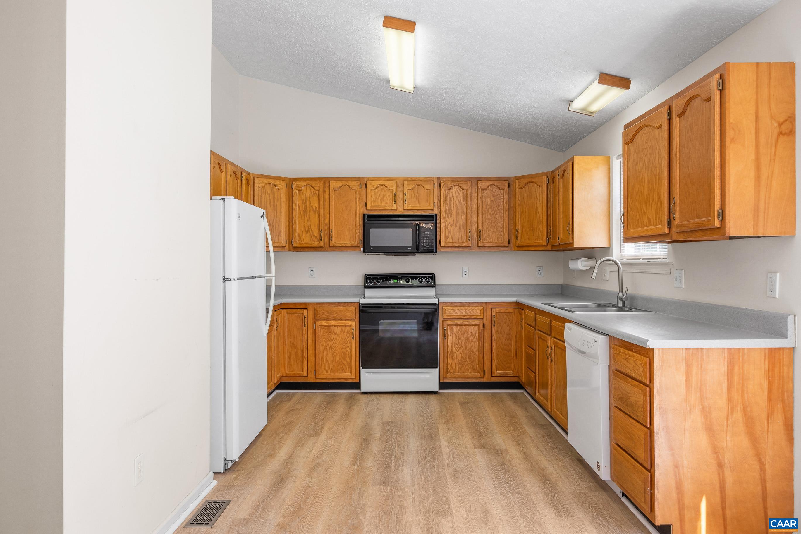 5 PAWNEE LN, PALMYRA, Virginia 22963, 3 Bedrooms Bedrooms, ,2 BathroomsBathrooms,Residential,5 PAWNEE LN,680647 MLS # 680647 5 PAWNEE LN, PALMYRA, Virginia 22963, 3 Bedrooms Bedrooms, ,2 BathroomsBathrooms,Residential,5 PAWNEE LN,680647 MLS # 680647