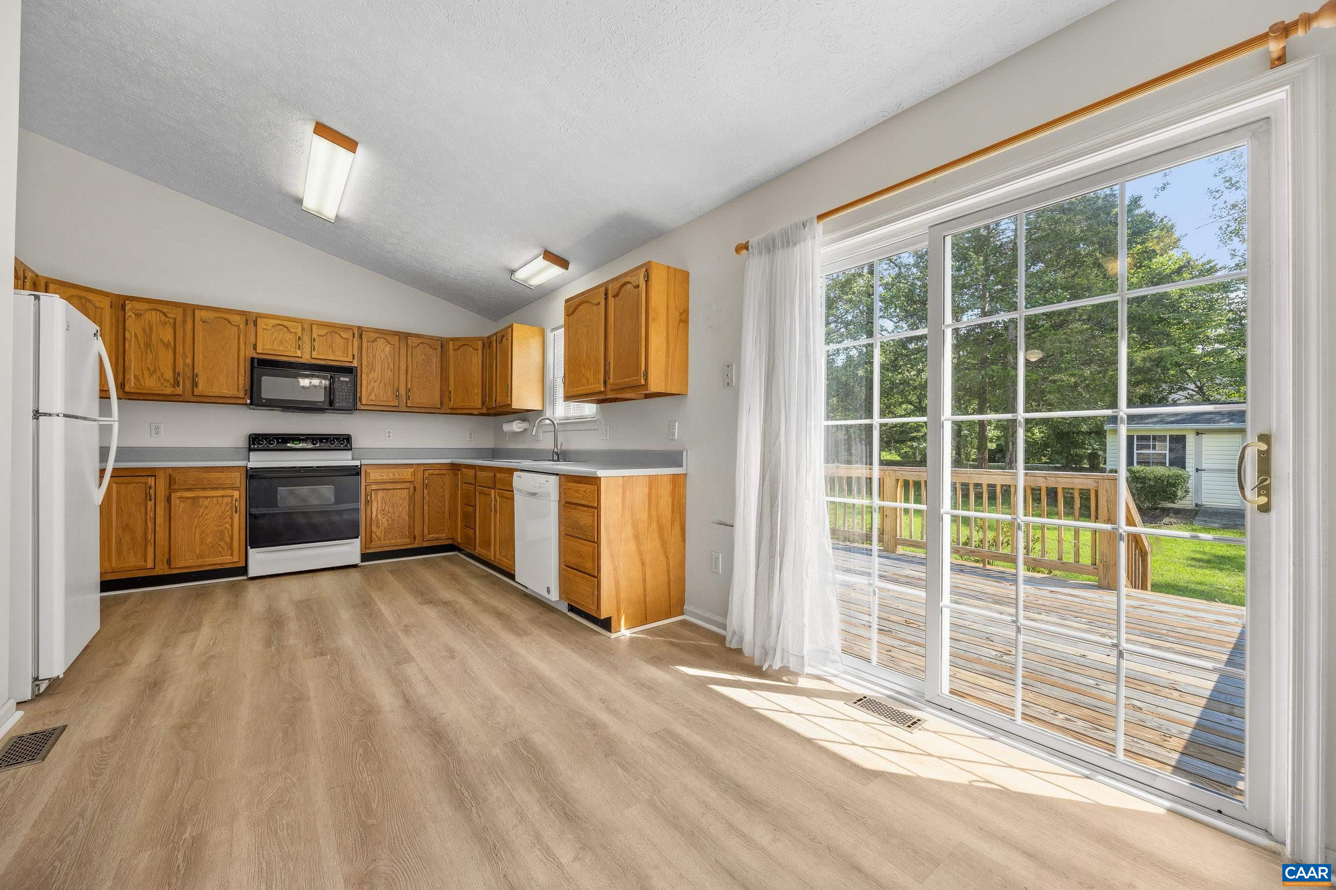 5 PAWNEE LN, PALMYRA, Virginia 22963, 3 Bedrooms Bedrooms, ,2 BathroomsBathrooms,Residential,5 PAWNEE LN,680647 MLS # 680647 5 PAWNEE LN, PALMYRA, Virginia 22963, 3 Bedrooms Bedrooms, ,2 BathroomsBathrooms,Residential,5 PAWNEE LN,680647 MLS # 680647