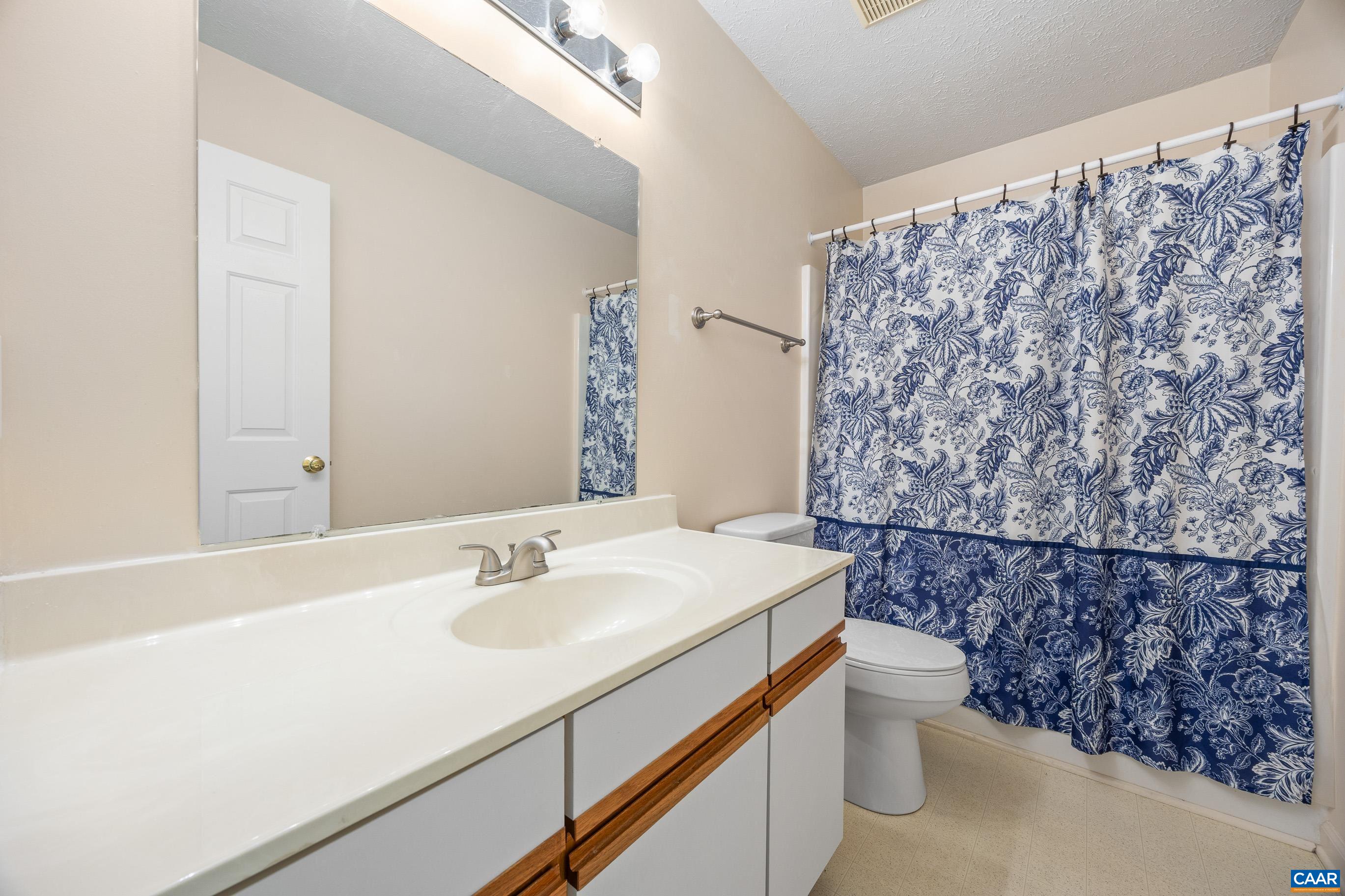 5 PAWNEE LN, PALMYRA, Virginia 22963, 3 Bedrooms Bedrooms, ,2 BathroomsBathrooms,Residential,5 PAWNEE LN,680647 MLS # 680647 5 PAWNEE LN, PALMYRA, Virginia 22963, 3 Bedrooms Bedrooms, ,2 BathroomsBathrooms,Residential,5 PAWNEE LN,680647 MLS # 680647