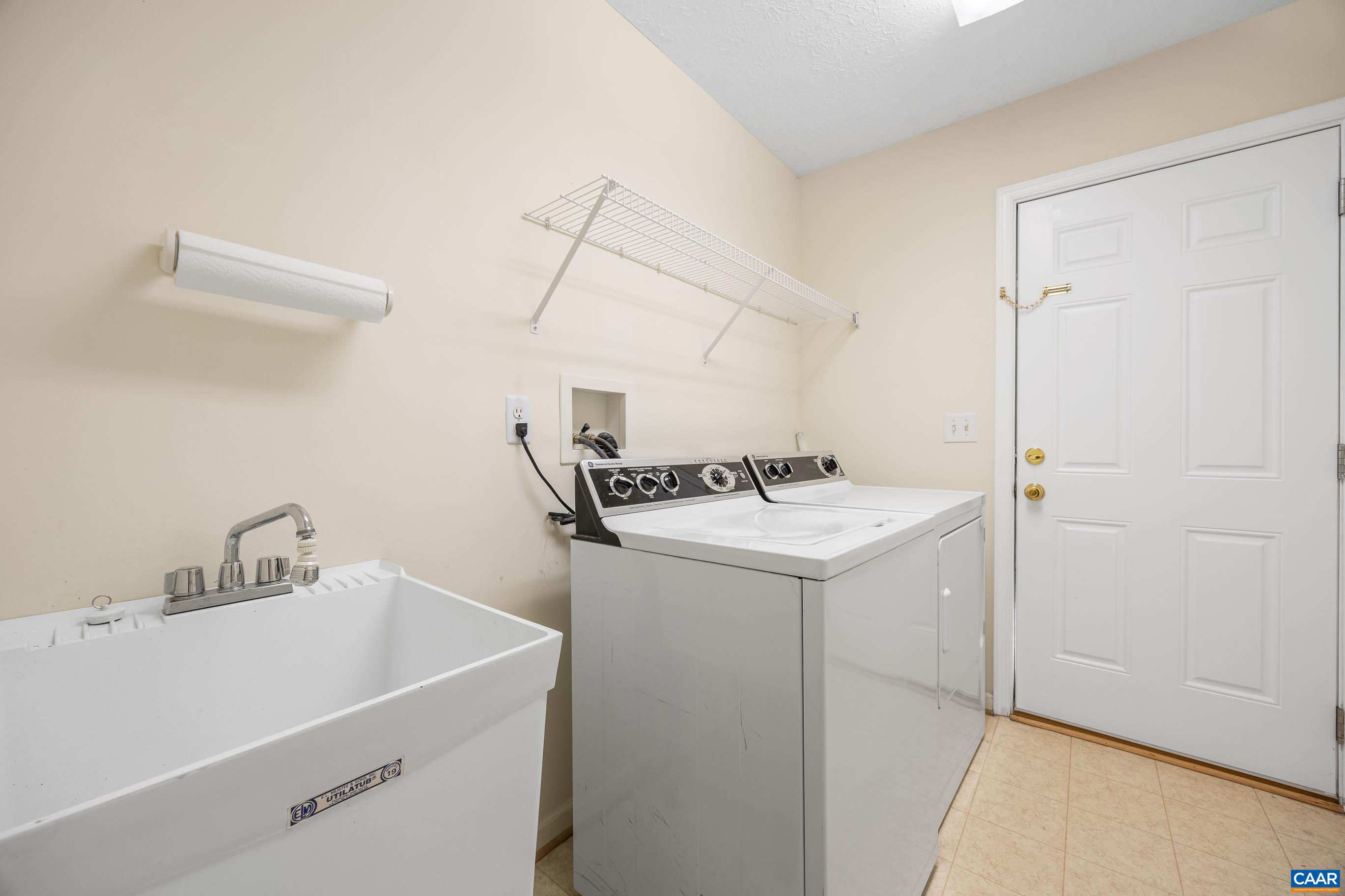 5 PAWNEE LN, PALMYRA, Virginia 22963, 3 Bedrooms Bedrooms, ,2 BathroomsBathrooms,Residential,5 PAWNEE LN,680647 MLS # 680647 5 PAWNEE LN, PALMYRA, Virginia 22963, 3 Bedrooms Bedrooms, ,2 BathroomsBathrooms,Residential,5 PAWNEE LN,680647 MLS # 680647