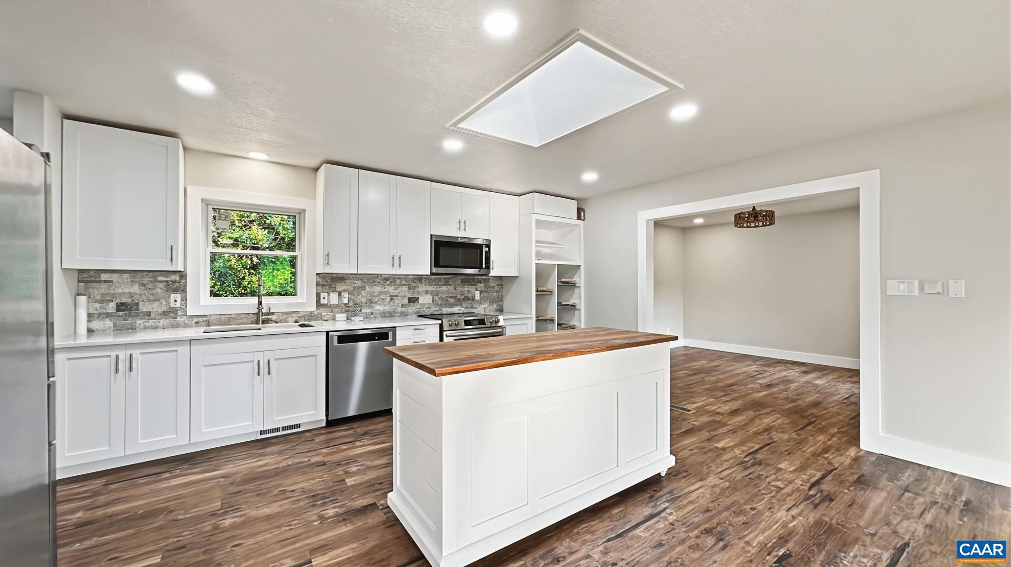 210 WILLIAMSTOWN RD, SHIPMAN, Virginia 22971, 3 Bedrooms Bedrooms, ,2 BathroomsBathrooms,Residential,210 WILLIAMSTOWN RD,680648 MLS # 680648 210 WILLIAMSTOWN RD, SHIPMAN, Virginia 22971, 3 Bedrooms Bedrooms, ,2 BathroomsBathrooms,Residential,210 WILLIAMSTOWN RD,680648 MLS # 680648