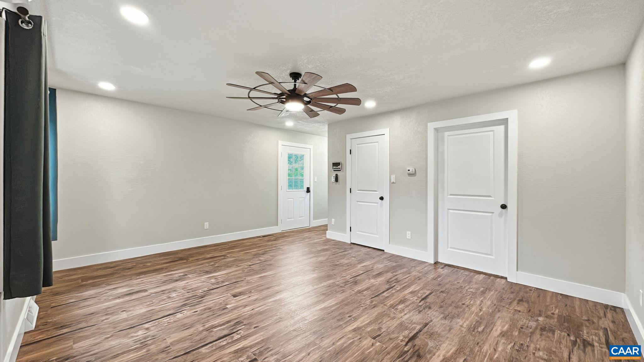 210 WILLIAMSTOWN RD, SHIPMAN, Virginia 22971, 3 Bedrooms Bedrooms, ,2 BathroomsBathrooms,Residential,210 WILLIAMSTOWN RD,680648 MLS # 680648 210 WILLIAMSTOWN RD, SHIPMAN, Virginia 22971, 3 Bedrooms Bedrooms, ,2 BathroomsBathrooms,Residential,210 WILLIAMSTOWN RD,680648 MLS # 680648