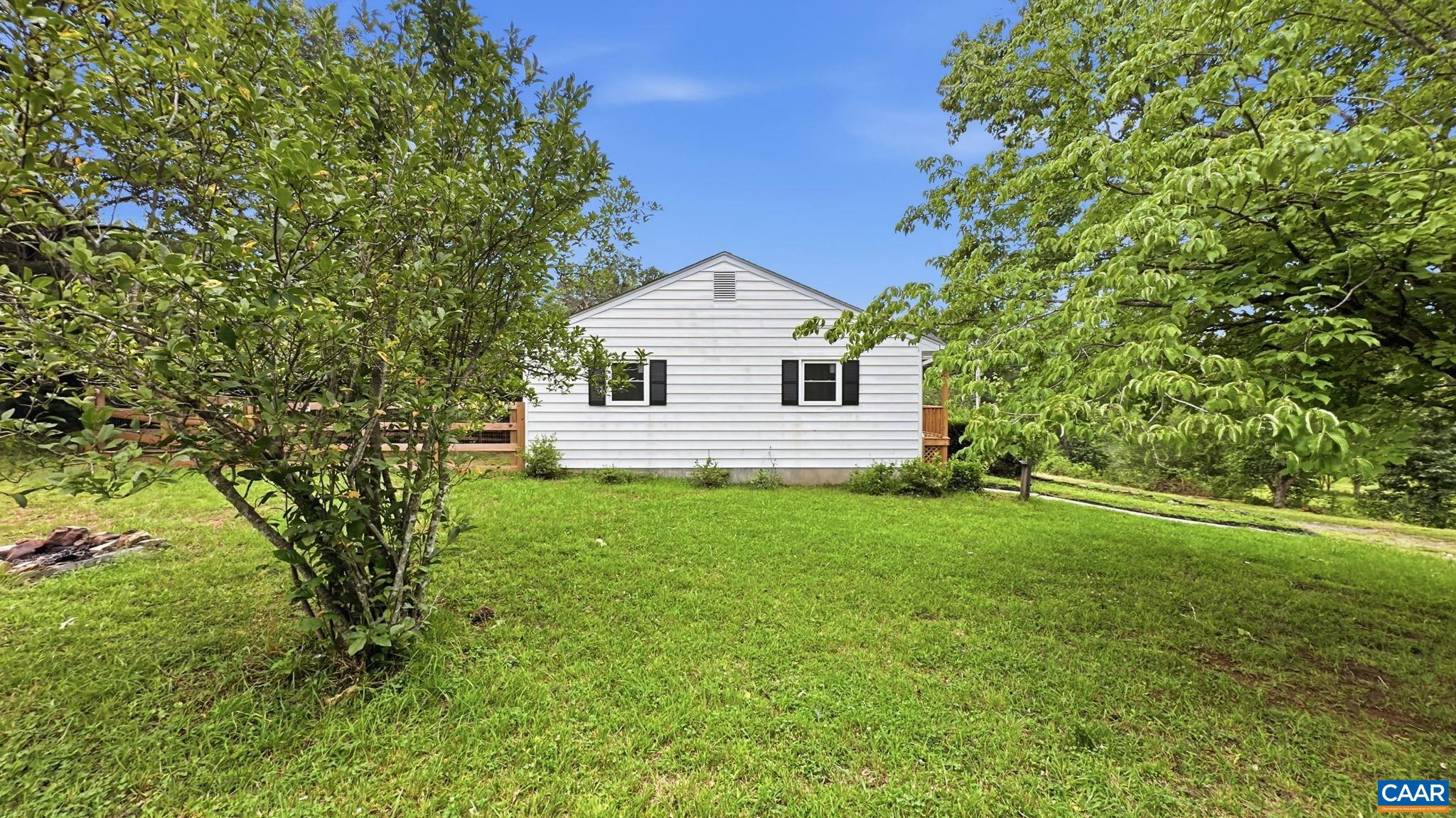 210 WILLIAMSTOWN RD, SHIPMAN, Virginia 22971, 3 Bedrooms Bedrooms, ,2 BathroomsBathrooms,Residential,210 WILLIAMSTOWN RD,680648 MLS # 680648 210 WILLIAMSTOWN RD, SHIPMAN, Virginia 22971, 3 Bedrooms Bedrooms, ,2 BathroomsBathrooms,Residential,210 WILLIAMSTOWN RD,680648 MLS # 680648