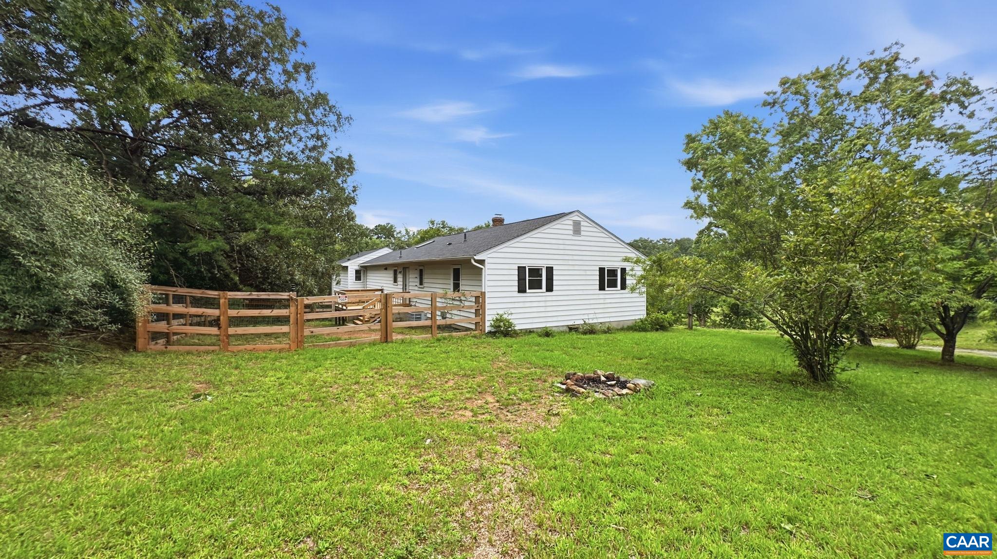210 WILLIAMSTOWN RD, SHIPMAN, Virginia 22971, 3 Bedrooms Bedrooms, ,2 BathroomsBathrooms,Residential,210 WILLIAMSTOWN RD,680648 MLS # 680648 210 WILLIAMSTOWN RD, SHIPMAN, Virginia 22971, 3 Bedrooms Bedrooms, ,2 BathroomsBathrooms,Residential,210 WILLIAMSTOWN RD,680648 MLS # 680648