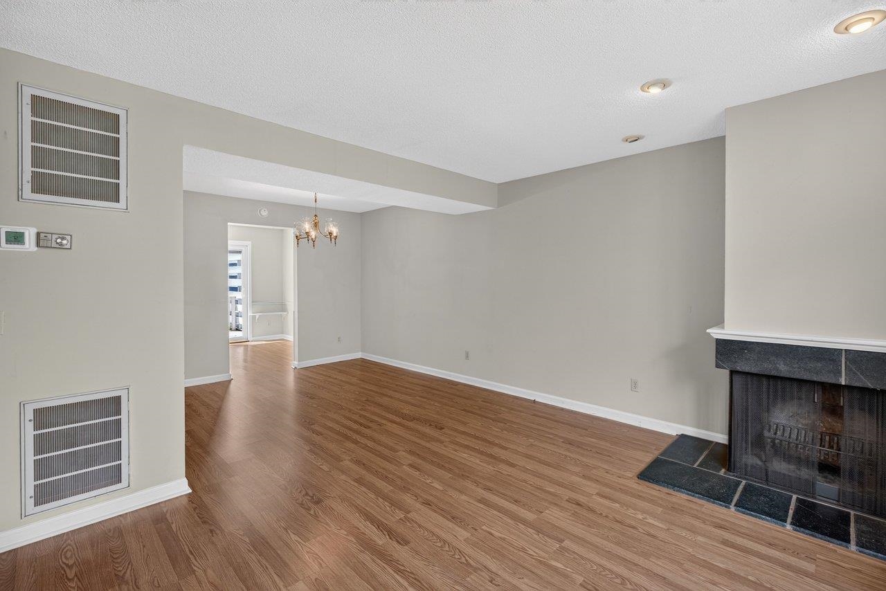 19 VILLAGE SQ, HARRISONBURG, Virginia 22802, 3 Bedrooms Bedrooms, ,1 BathroomBathrooms,Residential,19 VILLAGE SQ,680653 MLS # 680653 19 VILLAGE SQ, HARRISONBURG, Virginia 22802, 3 Bedrooms Bedrooms, ,1 BathroomBathrooms,Residential,19 VILLAGE SQ,680653 MLS # 680653