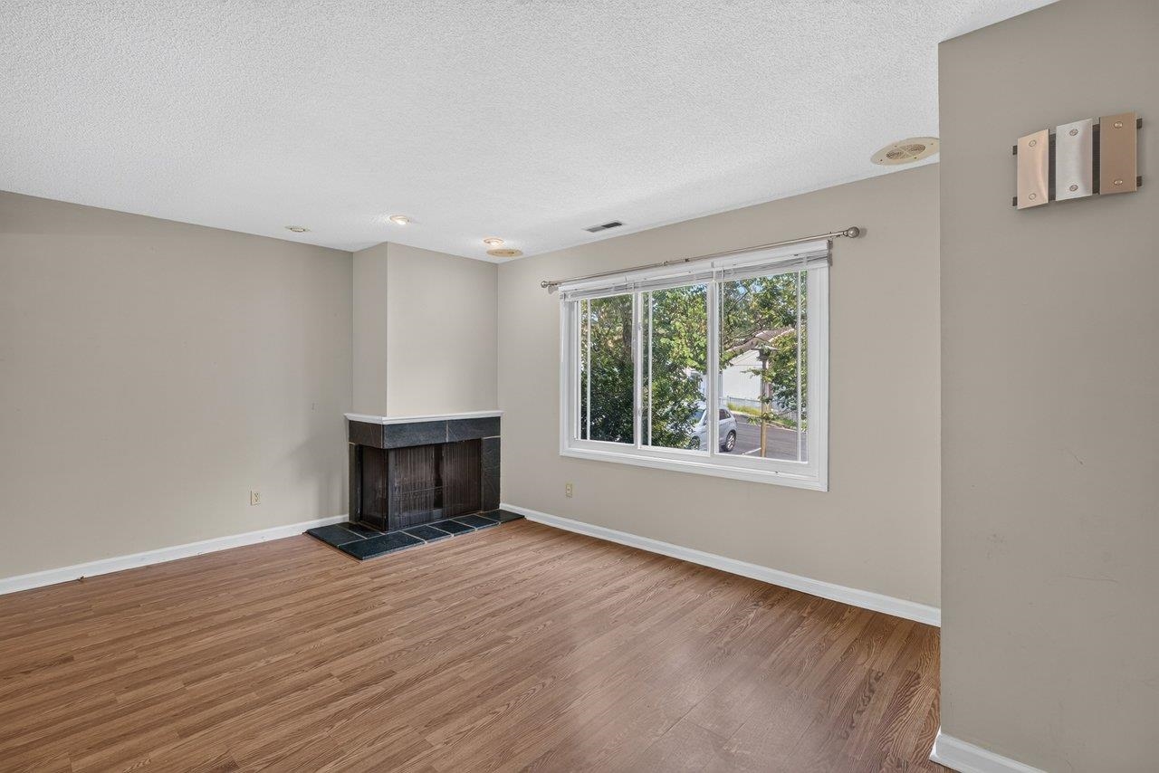 19 VILLAGE SQ, HARRISONBURG, Virginia 22802, 3 Bedrooms Bedrooms, ,1 BathroomBathrooms,Residential,19 VILLAGE SQ,680653 MLS # 680653 19 VILLAGE SQ, HARRISONBURG, Virginia 22802, 3 Bedrooms Bedrooms, ,1 BathroomBathrooms,Residential,19 VILLAGE SQ,680653 MLS # 680653