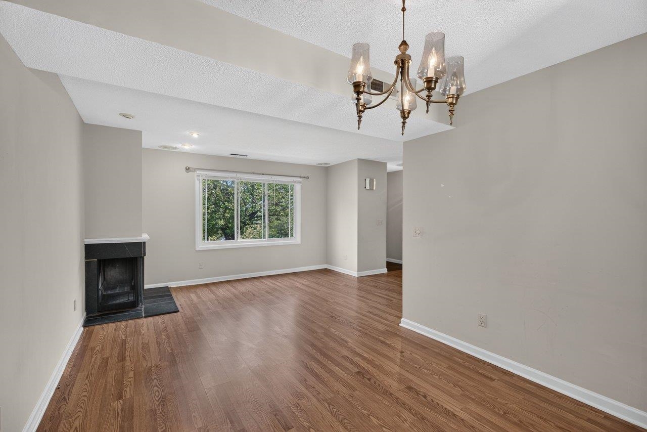 19 VILLAGE SQ, HARRISONBURG, Virginia 22802, 3 Bedrooms Bedrooms, ,1 BathroomBathrooms,Residential,19 VILLAGE SQ,680653 MLS # 680653 19 VILLAGE SQ, HARRISONBURG, Virginia 22802, 3 Bedrooms Bedrooms, ,1 BathroomBathrooms,Residential,19 VILLAGE SQ,680653 MLS # 680653