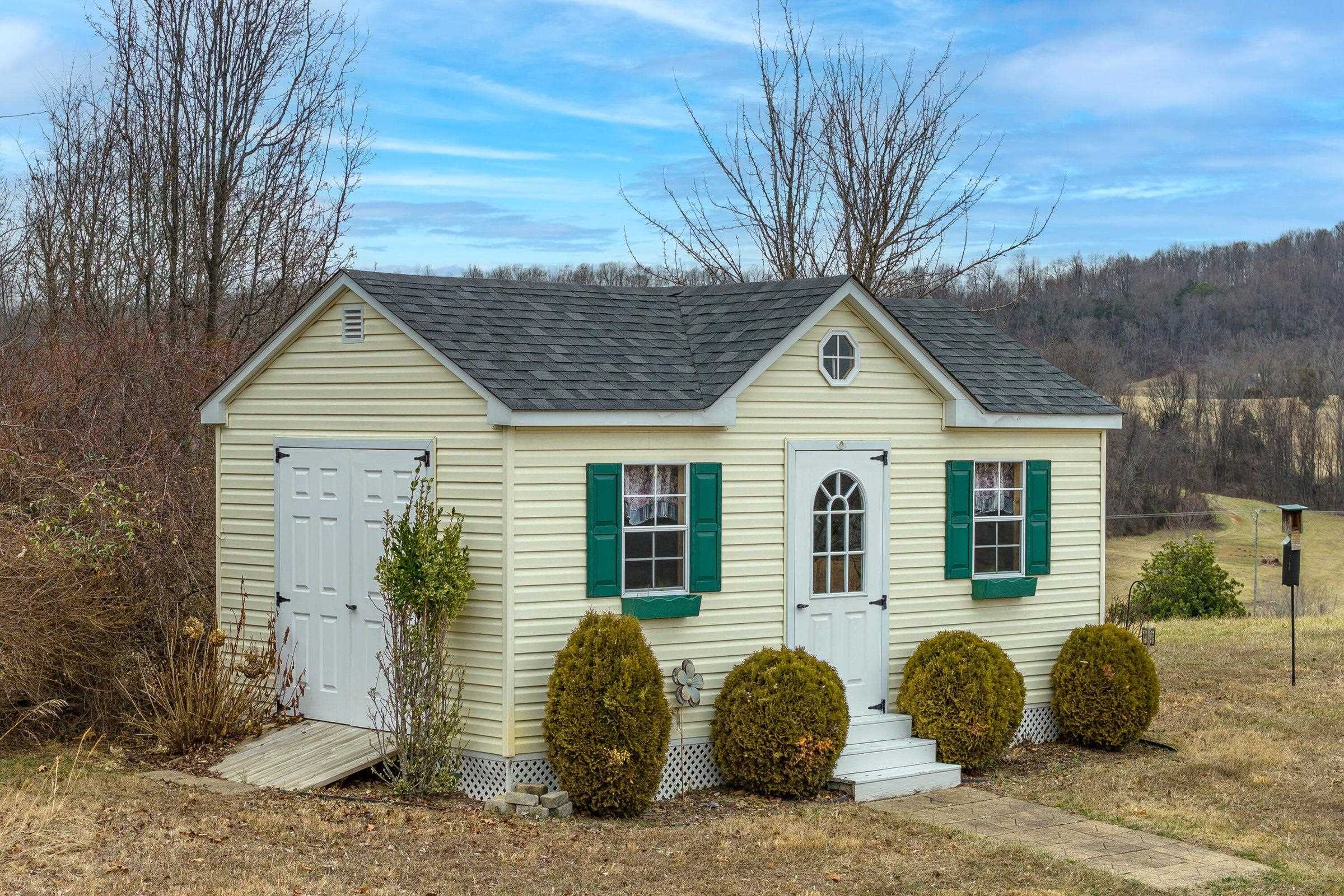 Garden Shed. Lots of space for storage. Garden Shed. Lots of space for storage.