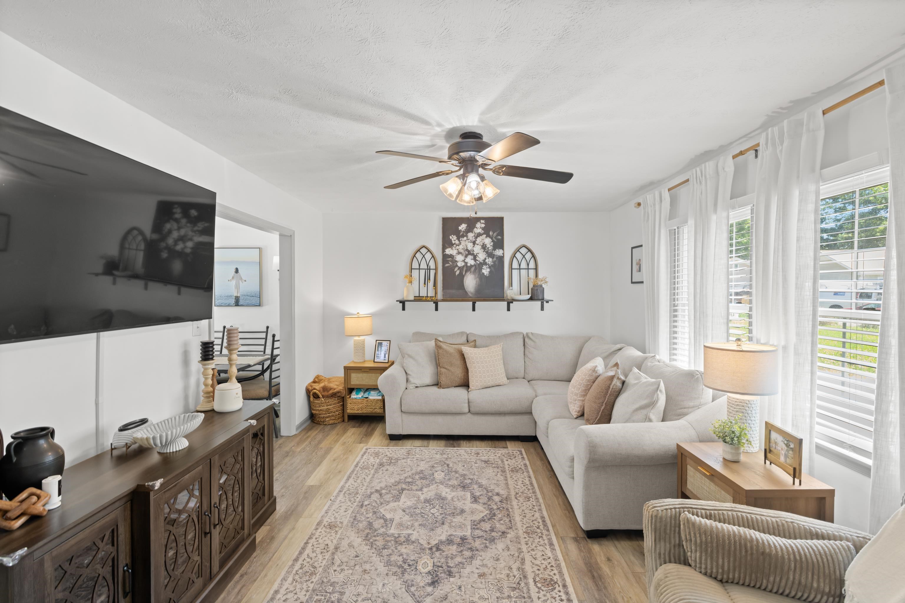 16 KINGSTON CT, STUARTS DRAFT, Virginia 24477, 3 Bedrooms Bedrooms, ,3 BathroomsBathrooms,Residential,16 KINGSTON CT,678012 MLS # 678012 16 KINGSTON CT, STUARTS DRAFT, Virginia 24477, 3 Bedrooms Bedrooms, ,3 BathroomsBathrooms,Residential,16 KINGSTON CT,678012 MLS # 678012