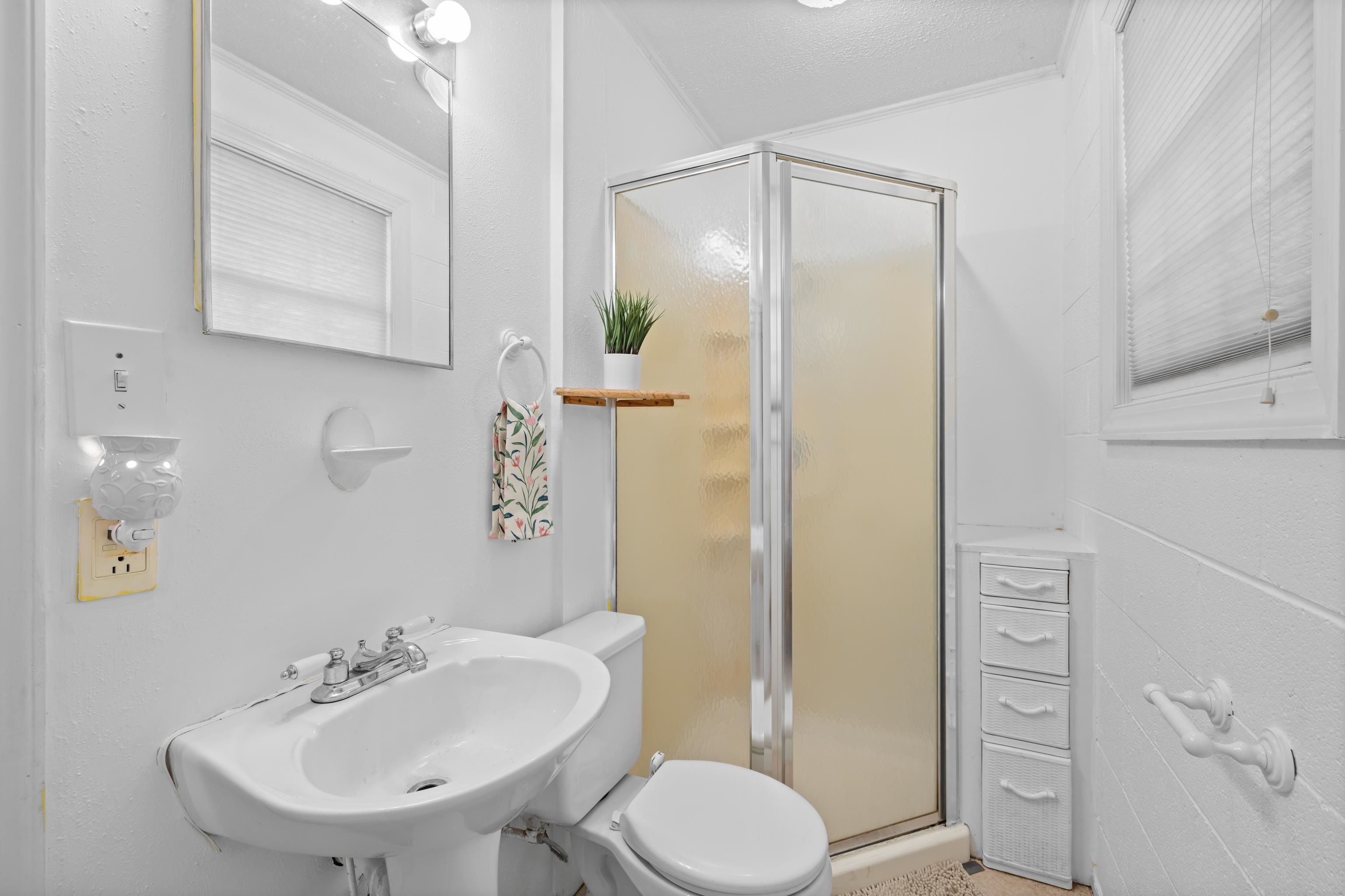 16 KINGSTON CT, STUARTS DRAFT, Virginia 24477, 3 Bedrooms Bedrooms, ,3 BathroomsBathrooms,Residential,16 KINGSTON CT,678012 MLS # 678012 16 KINGSTON CT, STUARTS DRAFT, Virginia 24477, 3 Bedrooms Bedrooms, ,3 BathroomsBathrooms,Residential,16 KINGSTON CT,678012 MLS # 678012