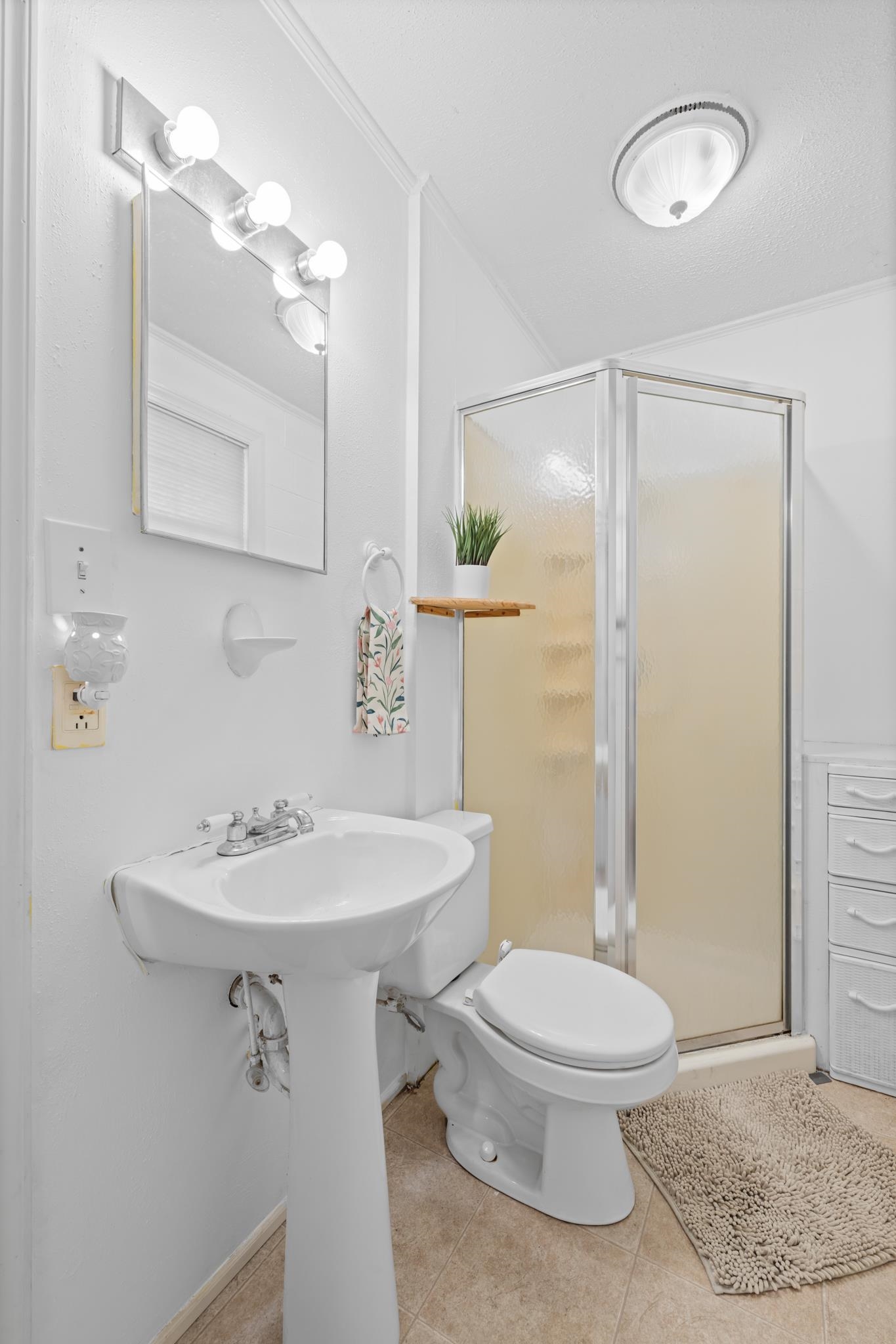 16 KINGSTON CT, STUARTS DRAFT, Virginia 24477, 3 Bedrooms Bedrooms, ,3 BathroomsBathrooms,Residential,16 KINGSTON CT,678012 MLS # 678012 16 KINGSTON CT, STUARTS DRAFT, Virginia 24477, 3 Bedrooms Bedrooms, ,3 BathroomsBathrooms,Residential,16 KINGSTON CT,678012 MLS # 678012