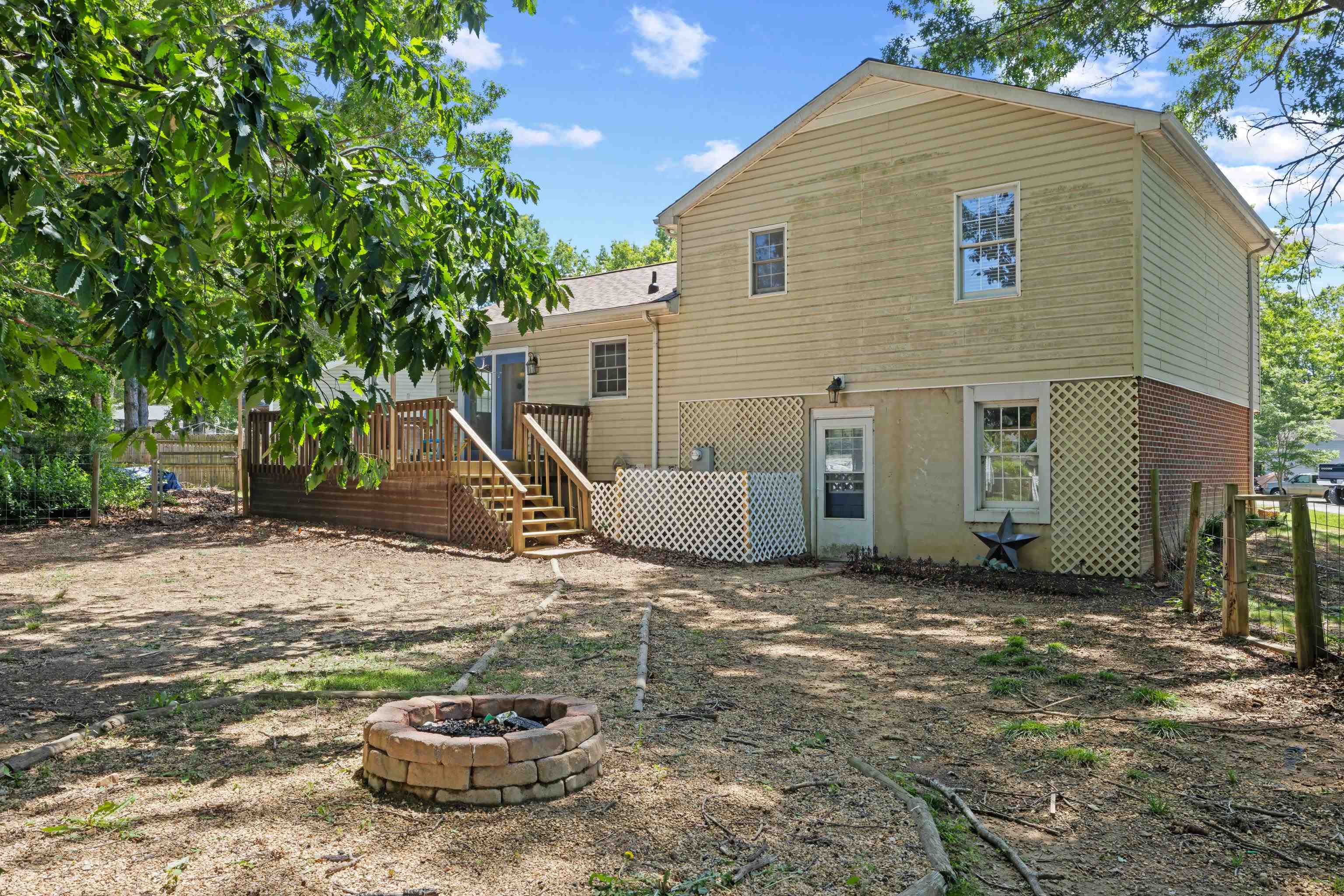 16 KINGSTON CT, STUARTS DRAFT, Virginia 24477, 3 Bedrooms Bedrooms, ,3 BathroomsBathrooms,Residential,16 KINGSTON CT,678012 MLS # 678012 16 KINGSTON CT, STUARTS DRAFT, Virginia 24477, 3 Bedrooms Bedrooms, ,3 BathroomsBathrooms,Residential,16 KINGSTON CT,678012 MLS # 678012