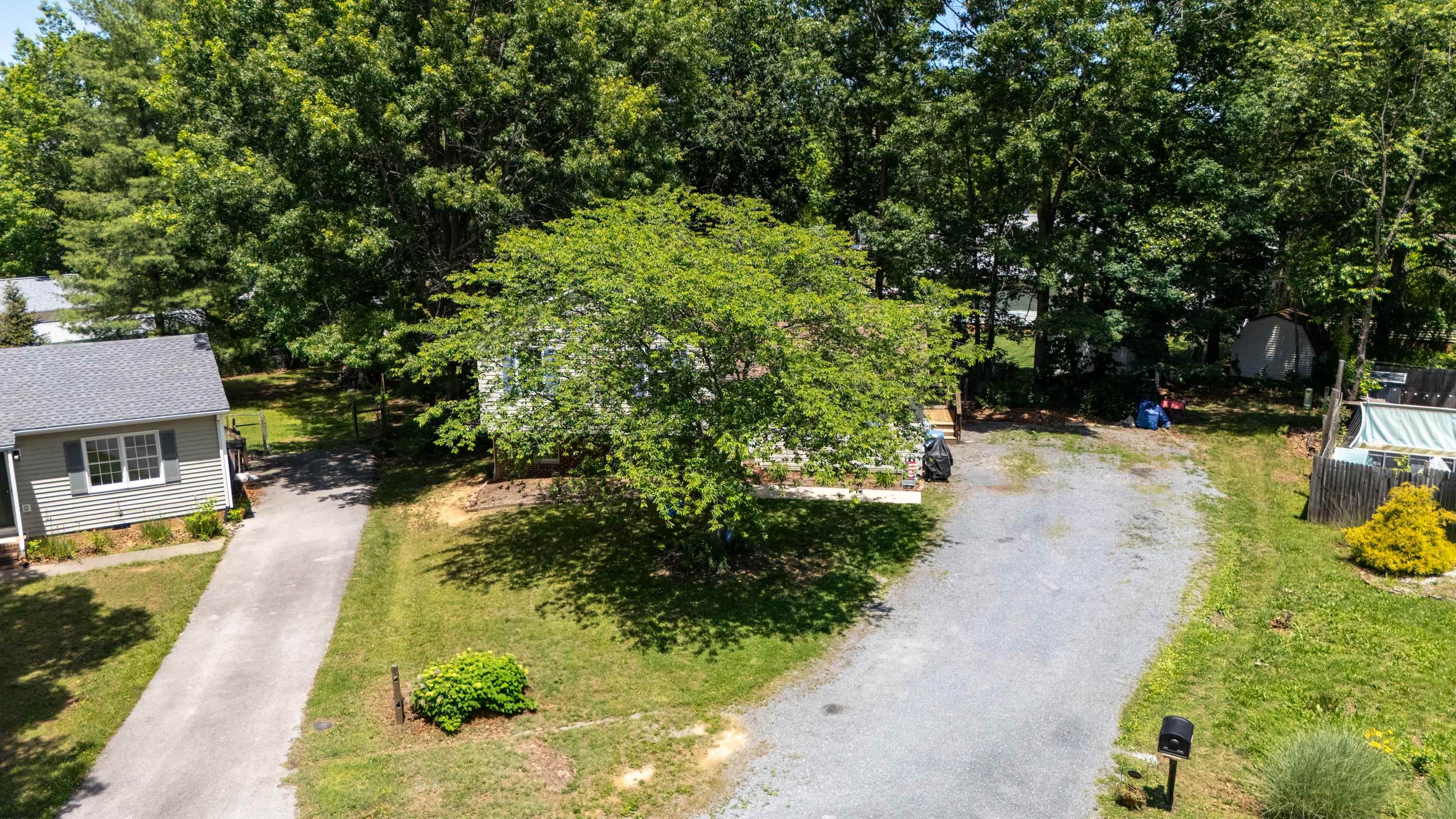 16 KINGSTON CT, STUARTS DRAFT, Virginia 24477, 3 Bedrooms Bedrooms, ,3 BathroomsBathrooms,Residential,16 KINGSTON CT,678012 MLS # 678012 16 KINGSTON CT, STUARTS DRAFT, Virginia 24477, 3 Bedrooms Bedrooms, ,3 BathroomsBathrooms,Residential,16 KINGSTON CT,678012 MLS # 678012
