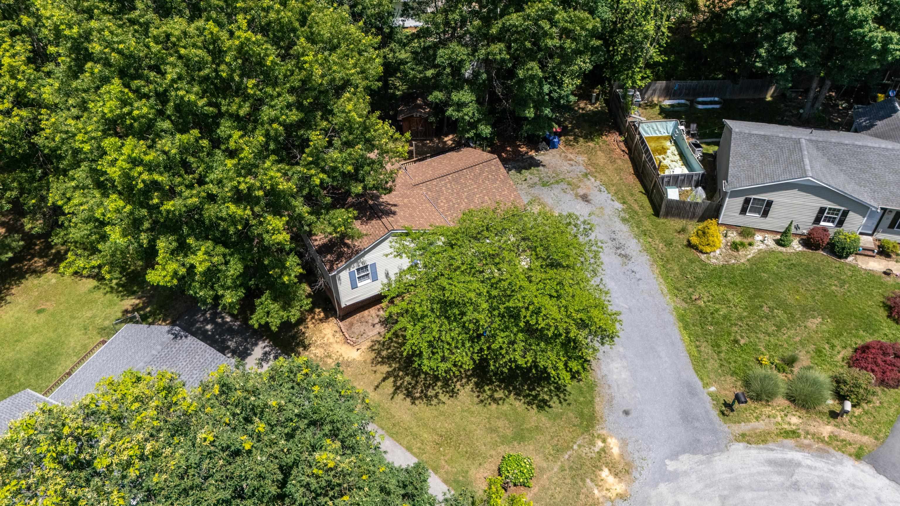 16 KINGSTON CT, STUARTS DRAFT, Virginia 24477, 3 Bedrooms Bedrooms, ,3 BathroomsBathrooms,Residential,16 KINGSTON CT,678012 MLS # 678012 16 KINGSTON CT, STUARTS DRAFT, Virginia 24477, 3 Bedrooms Bedrooms, ,3 BathroomsBathrooms,Residential,16 KINGSTON CT,678012 MLS # 678012