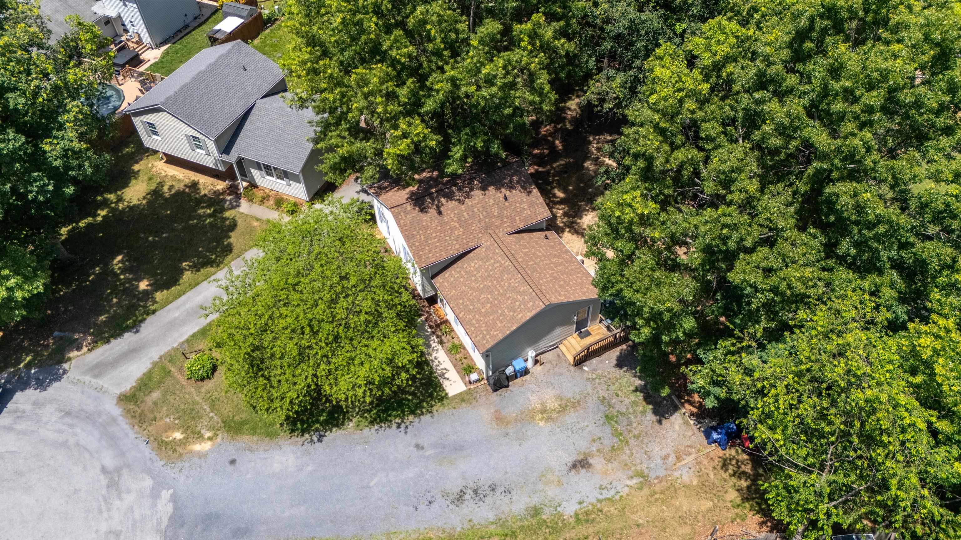 16 KINGSTON CT, STUARTS DRAFT, Virginia 24477, 3 Bedrooms Bedrooms, ,3 BathroomsBathrooms,Residential,16 KINGSTON CT,678012 MLS # 678012 16 KINGSTON CT, STUARTS DRAFT, Virginia 24477, 3 Bedrooms Bedrooms, ,3 BathroomsBathrooms,Residential,16 KINGSTON CT,678012 MLS # 678012