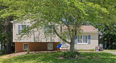 16 KINGSTON CT, STUARTS DRAFT, Virginia 24477, 3 Bedrooms Bedrooms, ,3 BathroomsBathrooms,Residential,16 KINGSTON CT,678012 MLS # 678012
