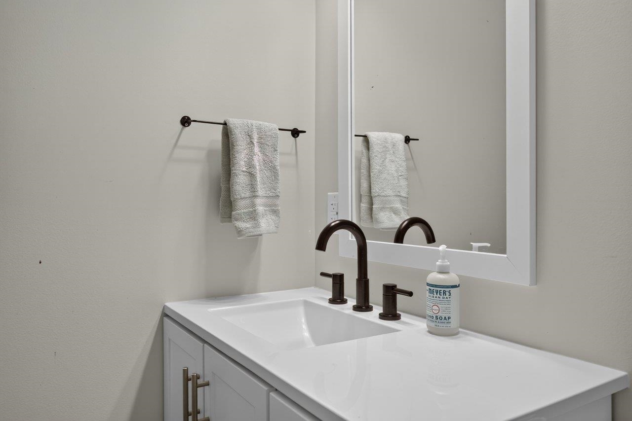 1823 SW WILLOW HILL DR, HARRISONBURG, Virginia 22801, 5 Bedrooms Bedrooms, ,2 BathroomsBathrooms,Residential,1823 SW WILLOW HILL DR,678978 MLS # 678978 1823 SW WILLOW HILL DR, HARRISONBURG, Virginia 22801, 5 Bedrooms Bedrooms, ,2 BathroomsBathrooms,Residential,1823 SW WILLOW HILL DR,678978 MLS # 678978