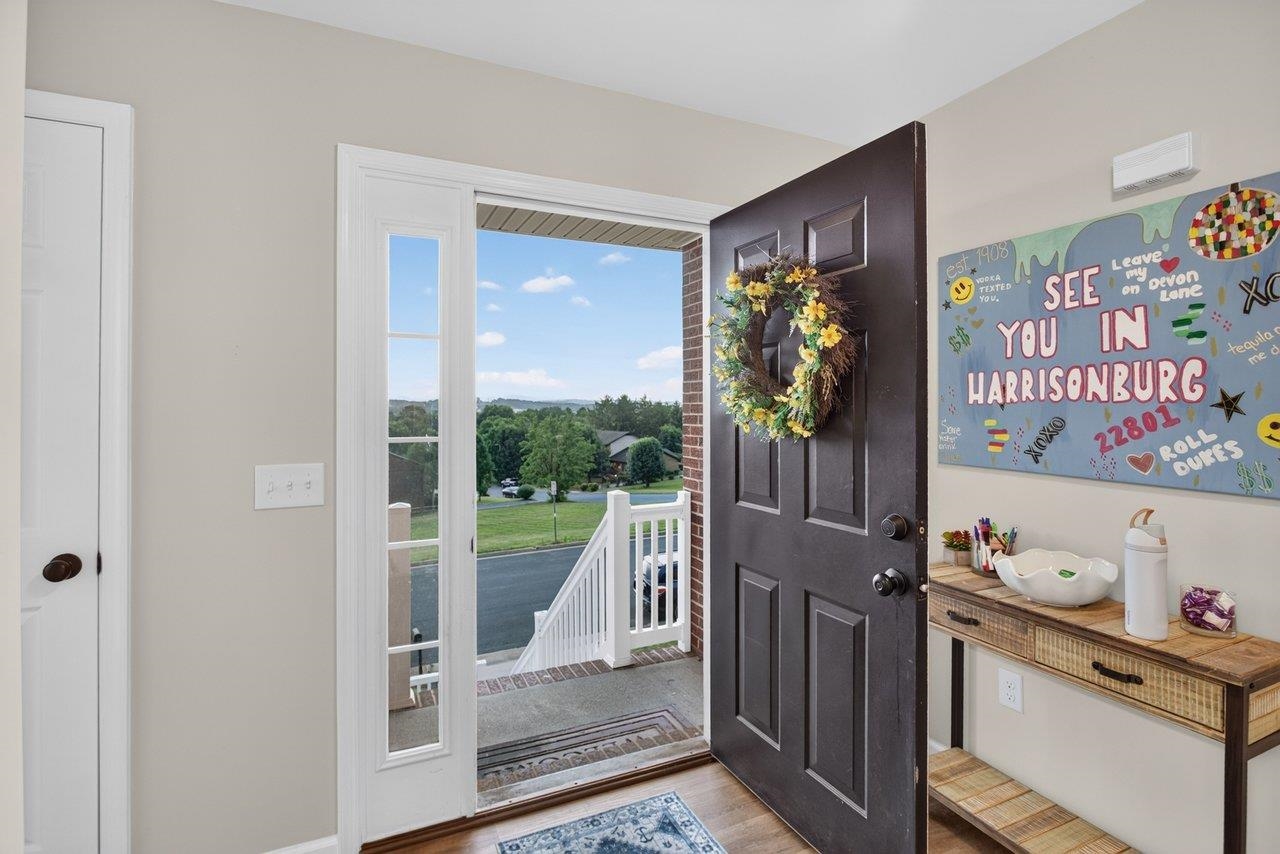 1823 SW WILLOW HILL DR, HARRISONBURG, Virginia 22801, 5 Bedrooms Bedrooms, ,2 BathroomsBathrooms,Residential,1823 SW WILLOW HILL DR,678978 MLS # 678978 1823 SW WILLOW HILL DR, HARRISONBURG, Virginia 22801, 5 Bedrooms Bedrooms, ,2 BathroomsBathrooms,Residential,1823 SW WILLOW HILL DR,678978 MLS # 678978