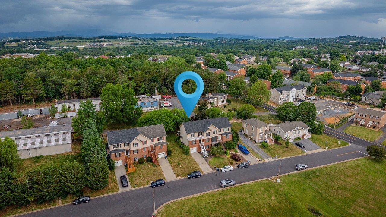1823 SW WILLOW HILL DR, HARRISONBURG, Virginia 22801, 5 Bedrooms Bedrooms, ,2 BathroomsBathrooms,Residential,1823 SW WILLOW HILL DR,678978 MLS # 678978 1823 SW WILLOW HILL DR, HARRISONBURG, Virginia 22801, 5 Bedrooms Bedrooms, ,2 BathroomsBathrooms,Residential,1823 SW WILLOW HILL DR,678978 MLS # 678978