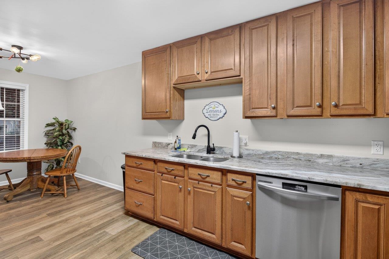 1823 SW WILLOW HILL DR, HARRISONBURG, Virginia 22801, 5 Bedrooms Bedrooms, ,2 BathroomsBathrooms,Residential,1823 SW WILLOW HILL DR,678978 MLS # 678978 1823 SW WILLOW HILL DR, HARRISONBURG, Virginia 22801, 5 Bedrooms Bedrooms, ,2 BathroomsBathrooms,Residential,1823 SW WILLOW HILL DR,678978 MLS # 678978