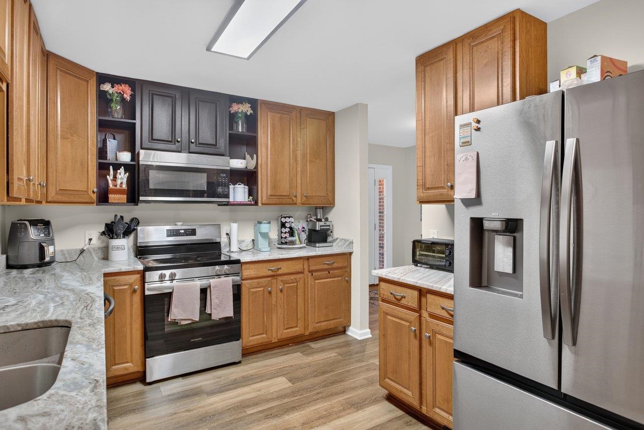 1823 SW WILLOW HILL DR, HARRISONBURG, Virginia 22801, 5 Bedrooms Bedrooms, ,2 BathroomsBathrooms,Residential,1823 SW WILLOW HILL DR,678978 MLS # 678978 1823 SW WILLOW HILL DR, HARRISONBURG, Virginia 22801, 5 Bedrooms Bedrooms, ,2 BathroomsBathrooms,Residential,1823 SW WILLOW HILL DR,678978 MLS # 678978