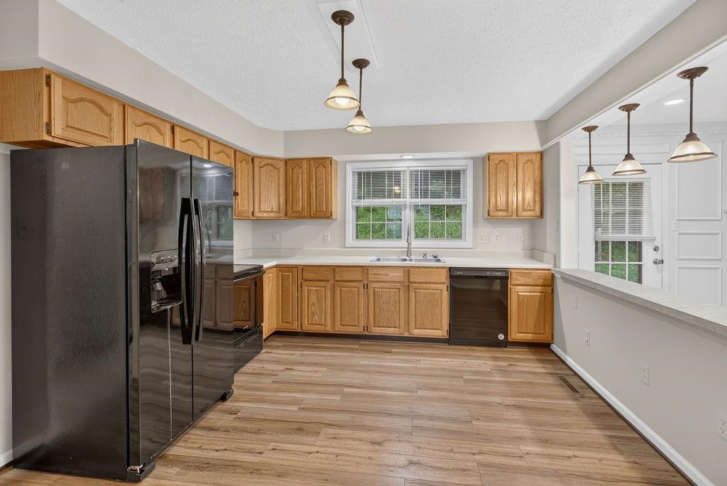 4345 LEE JACKSON HWY, GREENVILLE, Virginia 24440, 3 Bedrooms Bedrooms, ,2 BathroomsBathrooms,Residential,4345 LEE JACKSON HWY,680660 MLS # 680660 4345 LEE JACKSON HWY, GREENVILLE, Virginia 24440, 3 Bedrooms Bedrooms, ,2 BathroomsBathrooms,Residential,4345 LEE JACKSON HWY,680660 MLS # 680660