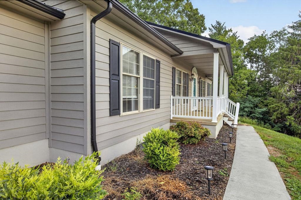 4345 LEE JACKSON HWY, GREENVILLE, Virginia 24440, 3 Bedrooms Bedrooms, ,2 BathroomsBathrooms,Residential,4345 LEE JACKSON HWY,680660 MLS # 680660 4345 LEE JACKSON HWY, GREENVILLE, Virginia 24440, 3 Bedrooms Bedrooms, ,2 BathroomsBathrooms,Residential,4345 LEE JACKSON HWY,680660 MLS # 680660