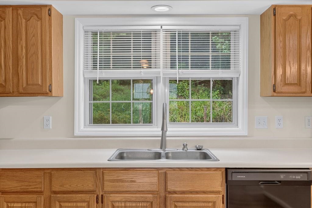 4345 LEE JACKSON HWY, GREENVILLE, Virginia 24440, 3 Bedrooms Bedrooms, ,2 BathroomsBathrooms,Residential,4345 LEE JACKSON HWY,680660 MLS # 680660 4345 LEE JACKSON HWY, GREENVILLE, Virginia 24440, 3 Bedrooms Bedrooms, ,2 BathroomsBathrooms,Residential,4345 LEE JACKSON HWY,680660 MLS # 680660