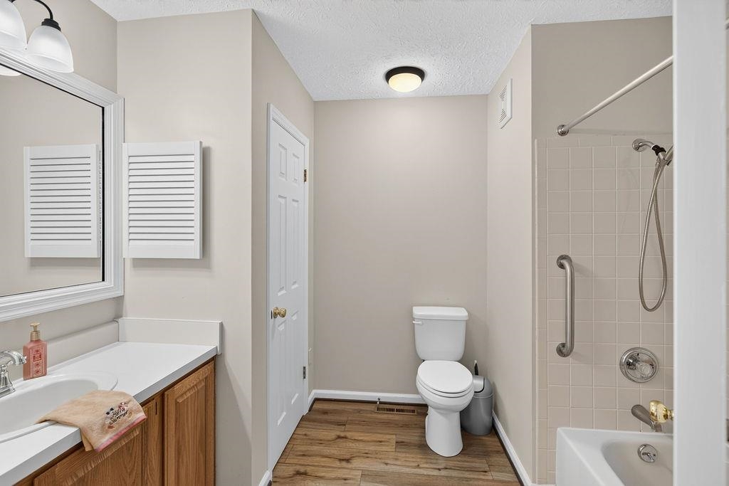 4345 LEE JACKSON HWY, GREENVILLE, Virginia 24440, 3 Bedrooms Bedrooms, ,2 BathroomsBathrooms,Residential,4345 LEE JACKSON HWY,680660 MLS # 680660 4345 LEE JACKSON HWY, GREENVILLE, Virginia 24440, 3 Bedrooms Bedrooms, ,2 BathroomsBathrooms,Residential,4345 LEE JACKSON HWY,680660 MLS # 680660