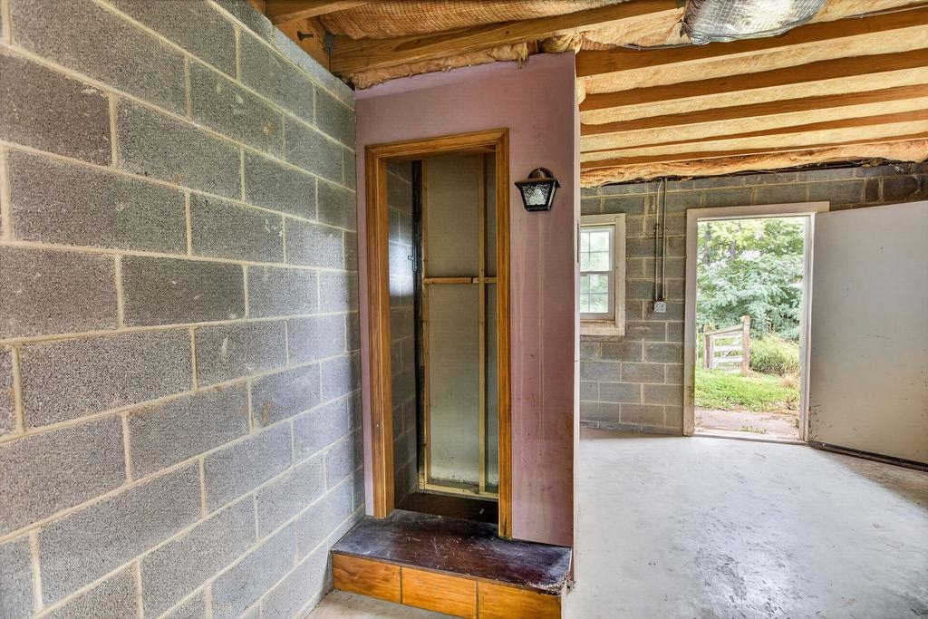 4345 LEE JACKSON HWY, GREENVILLE, Virginia 24440, 3 Bedrooms Bedrooms, ,2 BathroomsBathrooms,Residential,4345 LEE JACKSON HWY,680660 MLS # 680660 4345 LEE JACKSON HWY, GREENVILLE, Virginia 24440, 3 Bedrooms Bedrooms, ,2 BathroomsBathrooms,Residential,4345 LEE JACKSON HWY,680660 MLS # 680660