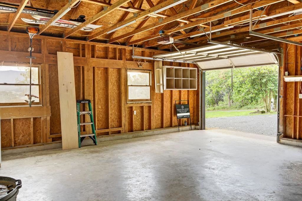 4345 LEE JACKSON HWY, GREENVILLE, Virginia 24440, 3 Bedrooms Bedrooms, ,2 BathroomsBathrooms,Residential,4345 LEE JACKSON HWY,680660 MLS # 680660 4345 LEE JACKSON HWY, GREENVILLE, Virginia 24440, 3 Bedrooms Bedrooms, ,2 BathroomsBathrooms,Residential,4345 LEE JACKSON HWY,680660 MLS # 680660