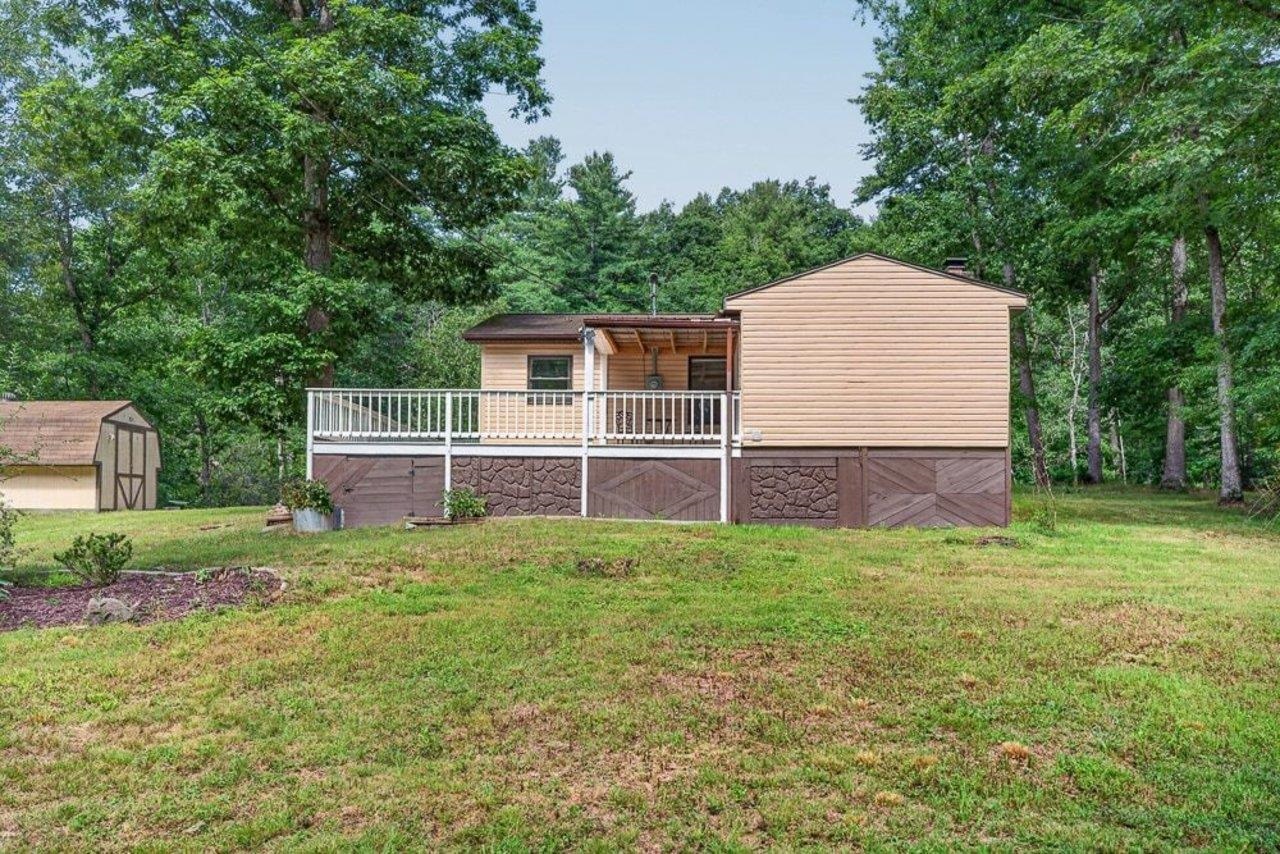 17395 PEEPERS HOLLOW LN, BROADWAY, Virginia 22815, 3 Bedrooms Bedrooms, ,1 BathroomBathrooms,Residential,17395 PEEPERS HOLLOW LN,680662 MLS # 680662 17395 PEEPERS HOLLOW LN, BROADWAY, Virginia 22815, 3 Bedrooms Bedrooms, ,1 BathroomBathrooms,Residential,17395 PEEPERS HOLLOW LN,680662 MLS # 680662