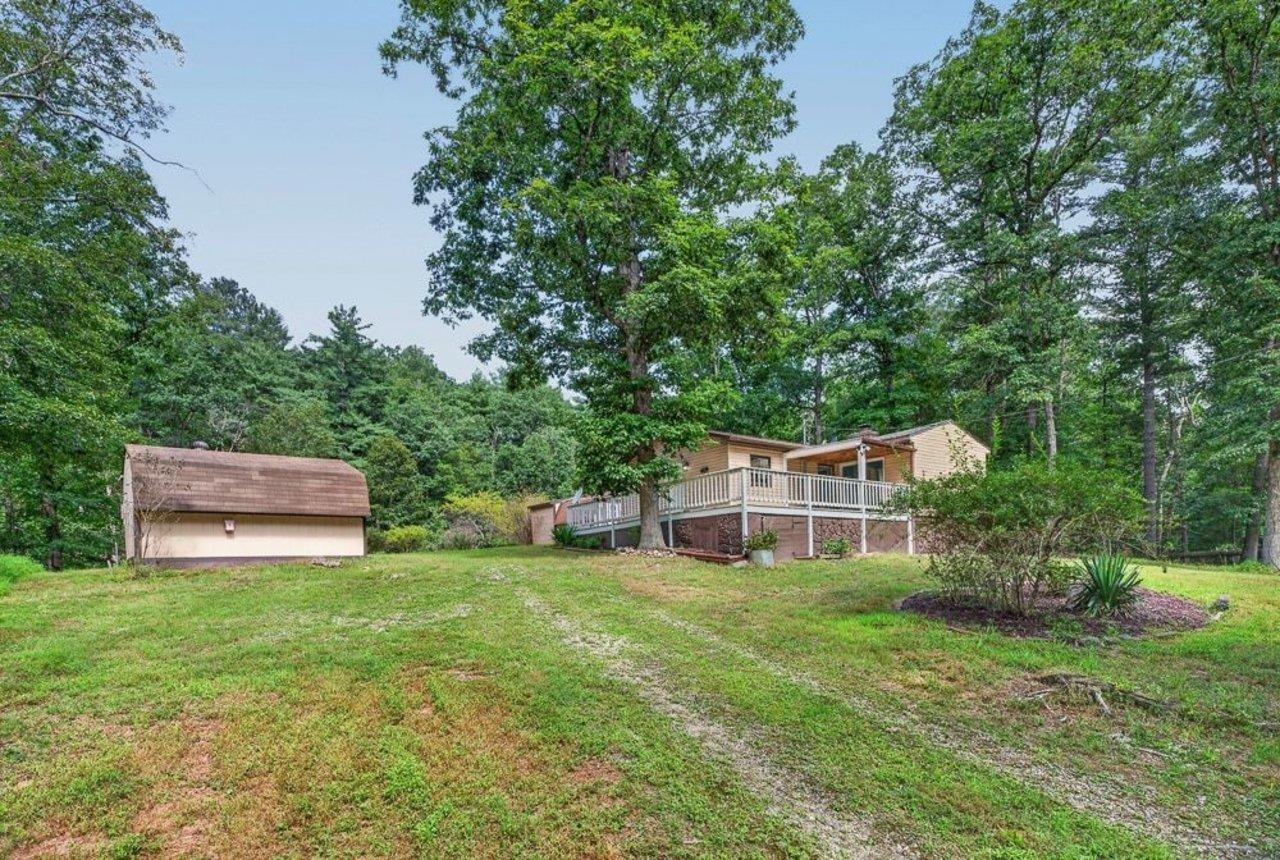 17395 PEEPERS HOLLOW LN, BROADWAY, Virginia 22815, 3 Bedrooms Bedrooms, ,1 BathroomBathrooms,Residential,17395 PEEPERS HOLLOW LN,680662 MLS # 680662 17395 PEEPERS HOLLOW LN, BROADWAY, Virginia 22815, 3 Bedrooms Bedrooms, ,1 BathroomBathrooms,Residential,17395 PEEPERS HOLLOW LN,680662 MLS # 680662