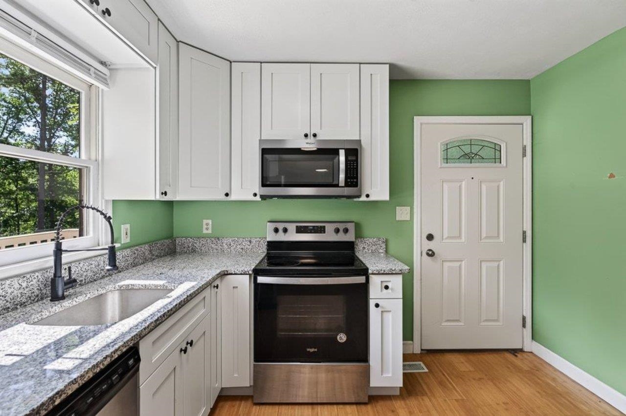 17395 PEEPERS HOLLOW LN, BROADWAY, Virginia 22815, 3 Bedrooms Bedrooms, ,1 BathroomBathrooms,Residential,17395 PEEPERS HOLLOW LN,680662 MLS # 680662 17395 PEEPERS HOLLOW LN, BROADWAY, Virginia 22815, 3 Bedrooms Bedrooms, ,1 BathroomBathrooms,Residential,17395 PEEPERS HOLLOW LN,680662 MLS # 680662
