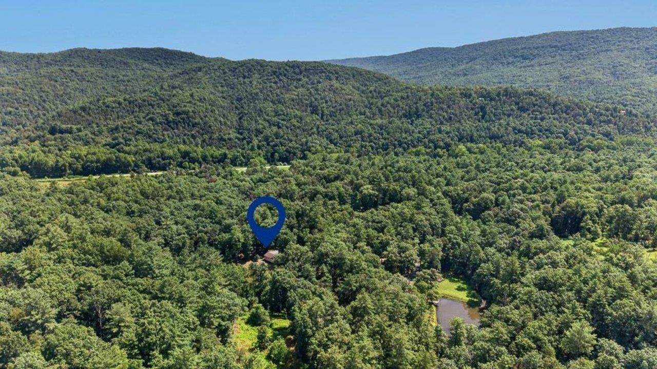 17395 PEEPERS HOLLOW LN, BROADWAY, Virginia 22815, 3 Bedrooms Bedrooms, ,1 BathroomBathrooms,Residential,17395 PEEPERS HOLLOW LN,680662 MLS # 680662 17395 PEEPERS HOLLOW LN, BROADWAY, Virginia 22815, 3 Bedrooms Bedrooms, ,1 BathroomBathrooms,Residential,17395 PEEPERS HOLLOW LN,680662 MLS # 680662