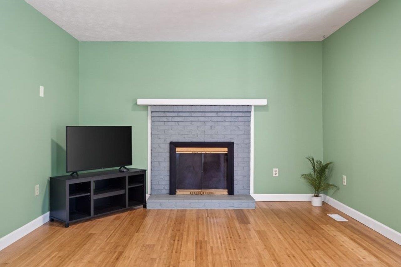 17395 PEEPERS HOLLOW LN, BROADWAY, Virginia 22815, 3 Bedrooms Bedrooms, ,1 BathroomBathrooms,Residential,17395 PEEPERS HOLLOW LN,680662 MLS # 680662 17395 PEEPERS HOLLOW LN, BROADWAY, Virginia 22815, 3 Bedrooms Bedrooms, ,1 BathroomBathrooms,Residential,17395 PEEPERS HOLLOW LN,680662 MLS # 680662