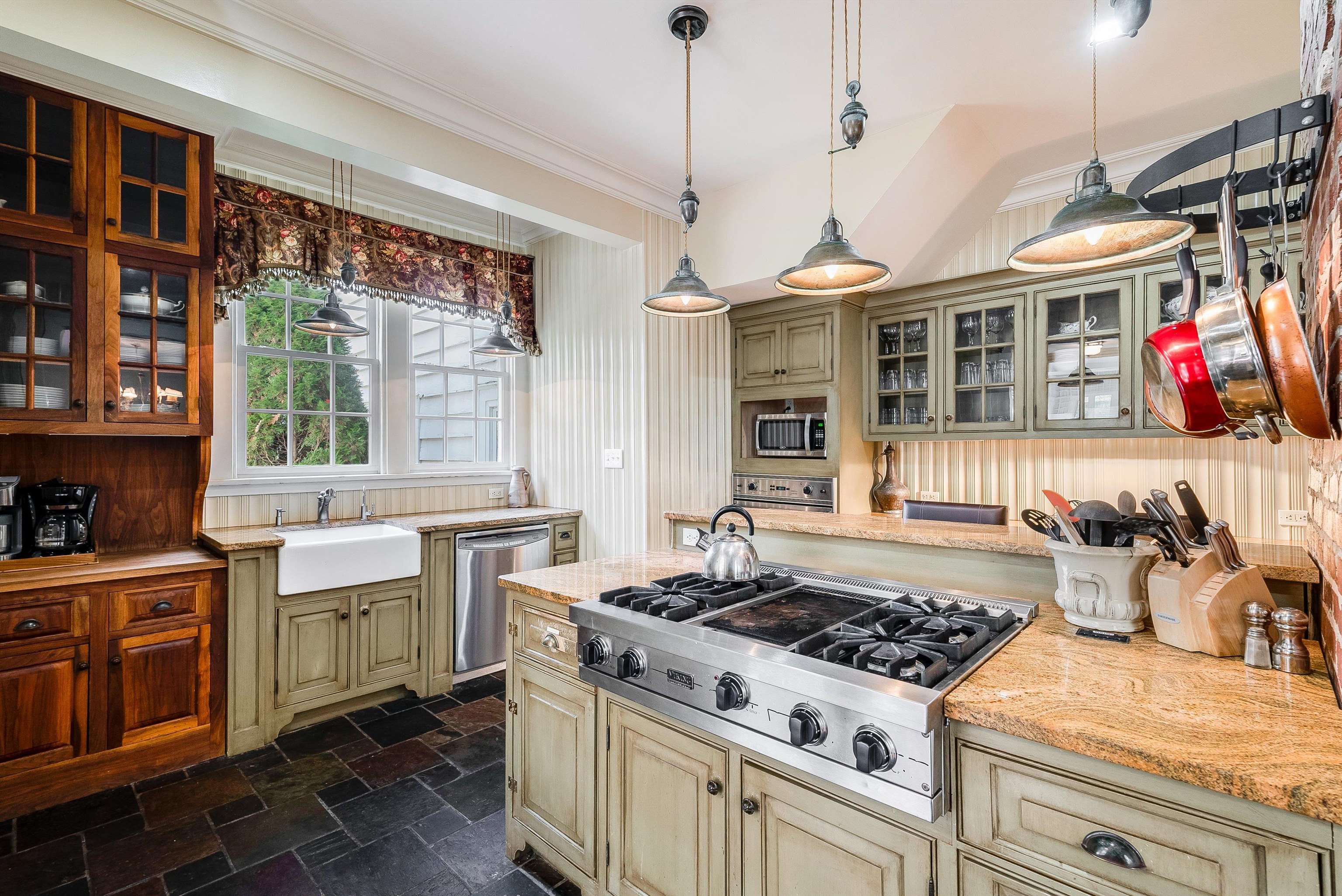 1068 SHEEP MEADOW RD, HOT SPRINGS, Virginia 24445, 5 Bedrooms Bedrooms, ,5 BathroomsBathrooms,Residential,1068 SHEEP MEADOW RD,680663 MLS # 680663 1068 SHEEP MEADOW RD, HOT SPRINGS, Virginia 24445, 5 Bedrooms Bedrooms, ,5 BathroomsBathrooms,Residential,1068 SHEEP MEADOW RD,680663 MLS # 680663