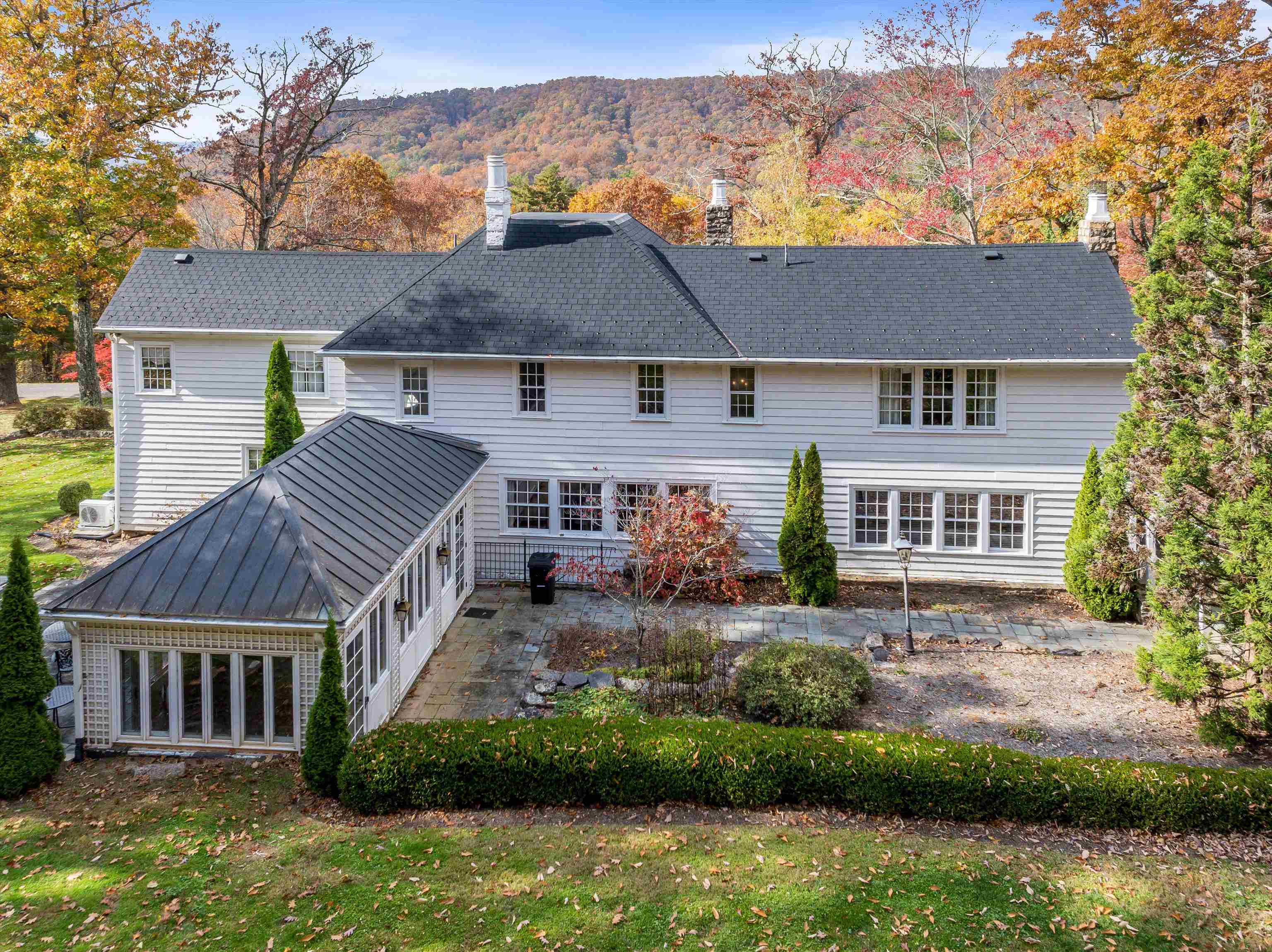 1068 SHEEP MEADOW RD, HOT SPRINGS, Virginia 24445, 5 Bedrooms Bedrooms, ,5 BathroomsBathrooms,Residential,1068 SHEEP MEADOW RD,680663 MLS # 680663 1068 SHEEP MEADOW RD, HOT SPRINGS, Virginia 24445, 5 Bedrooms Bedrooms, ,5 BathroomsBathrooms,Residential,1068 SHEEP MEADOW RD,680663 MLS # 680663