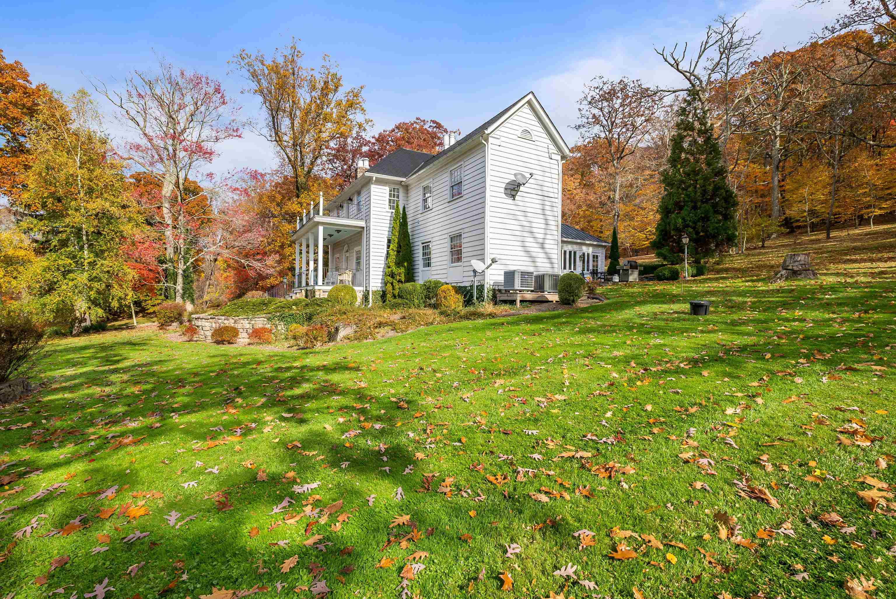 1068 SHEEP MEADOW RD, HOT SPRINGS, Virginia 24445, 5 Bedrooms Bedrooms, ,5 BathroomsBathrooms,Residential,1068 SHEEP MEADOW RD,680663 MLS # 680663 1068 SHEEP MEADOW RD, HOT SPRINGS, Virginia 24445, 5 Bedrooms Bedrooms, ,5 BathroomsBathrooms,Residential,1068 SHEEP MEADOW RD,680663 MLS # 680663