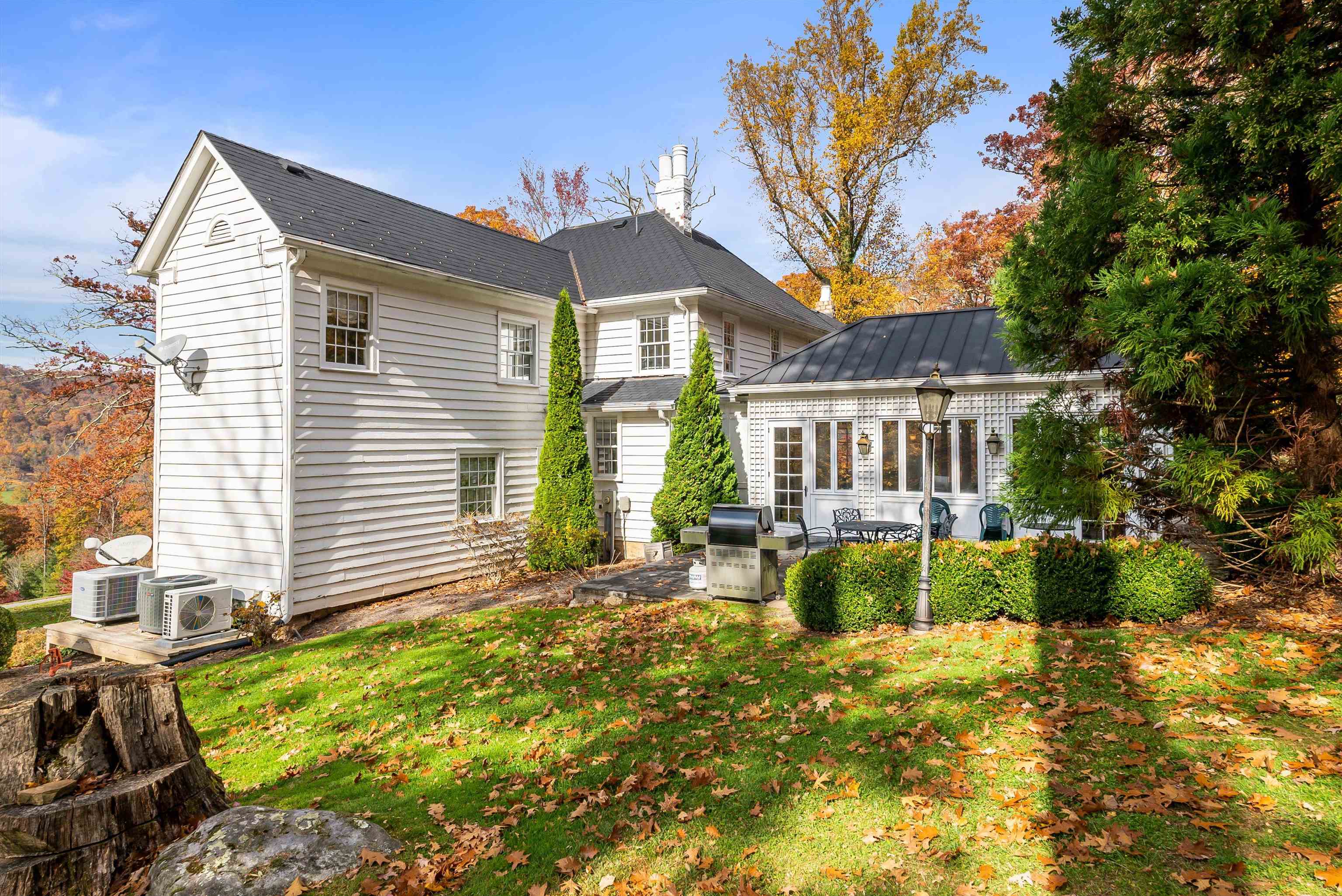 1068 SHEEP MEADOW RD, HOT SPRINGS, Virginia 24445, 5 Bedrooms Bedrooms, ,5 BathroomsBathrooms,Residential,1068 SHEEP MEADOW RD,680663 MLS # 680663 1068 SHEEP MEADOW RD, HOT SPRINGS, Virginia 24445, 5 Bedrooms Bedrooms, ,5 BathroomsBathrooms,Residential,1068 SHEEP MEADOW RD,680663 MLS # 680663