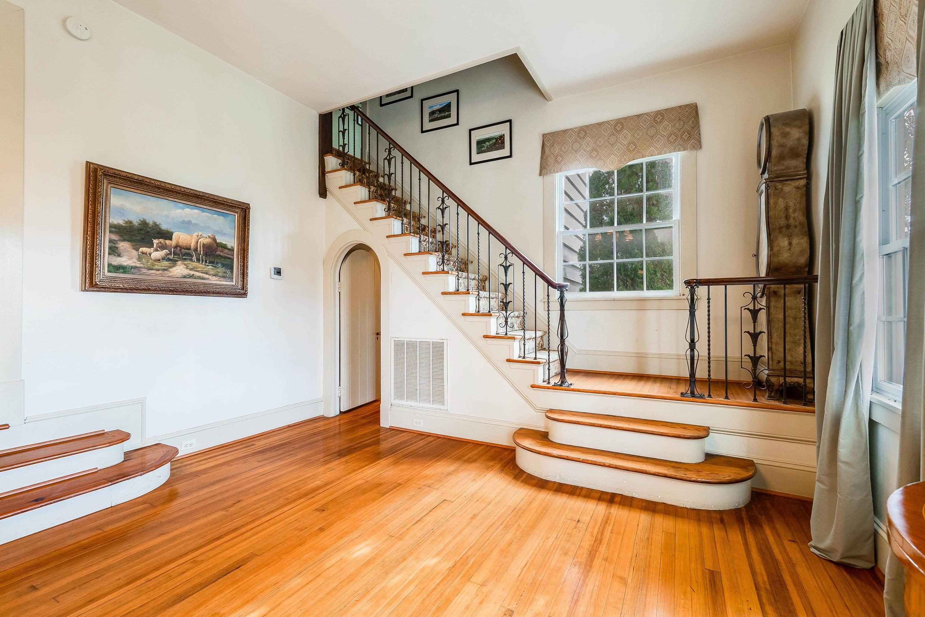 1068 SHEEP MEADOW RD, HOT SPRINGS, Virginia 24445, 5 Bedrooms Bedrooms, ,5 BathroomsBathrooms,Residential,1068 SHEEP MEADOW RD,680663 MLS # 680663 1068 SHEEP MEADOW RD, HOT SPRINGS, Virginia 24445, 5 Bedrooms Bedrooms, ,5 BathroomsBathrooms,Residential,1068 SHEEP MEADOW RD,680663 MLS # 680663